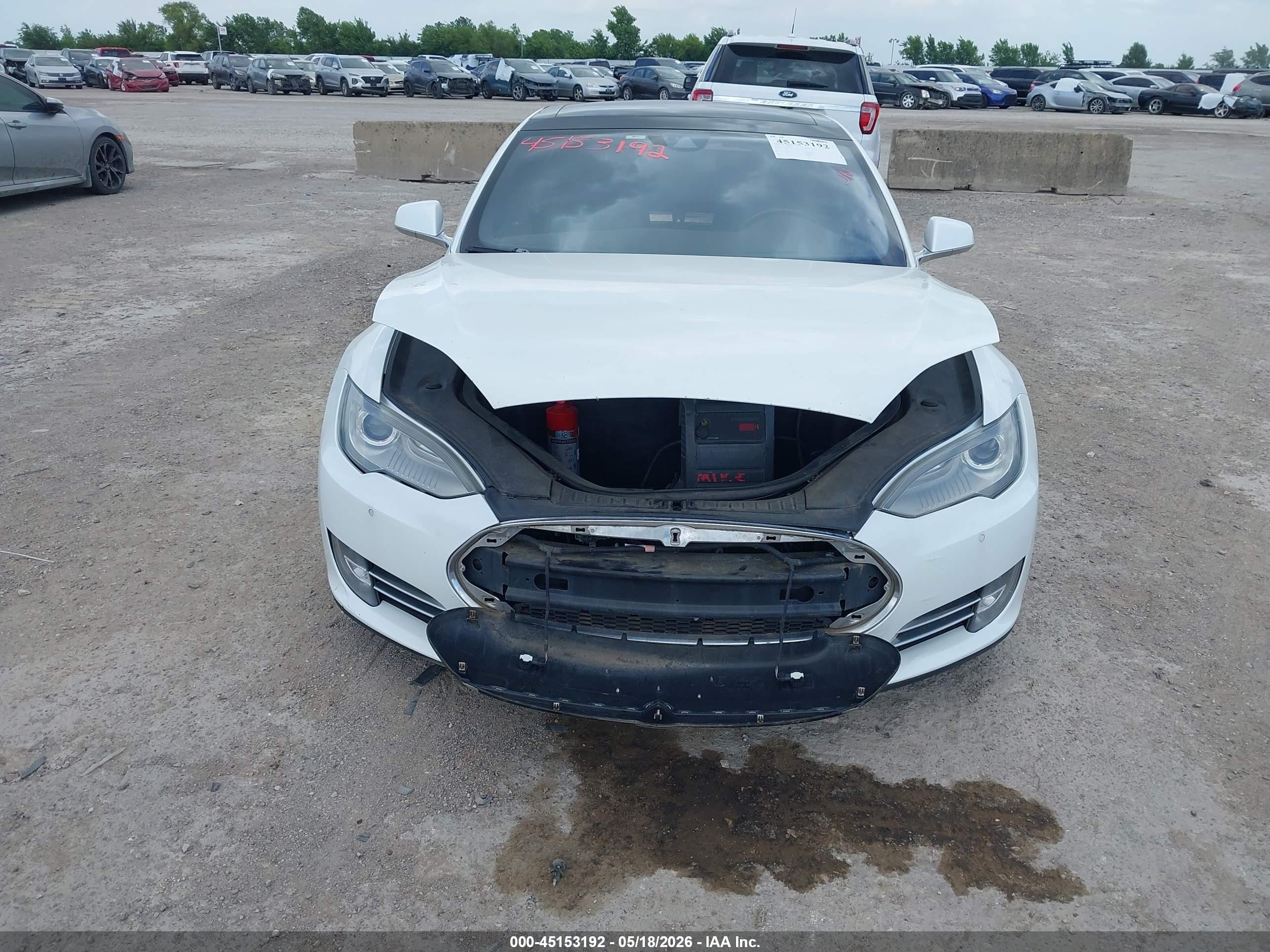 2015 Tesla Model S 85d/p85d White vin: 5YJSA1E43FF109523