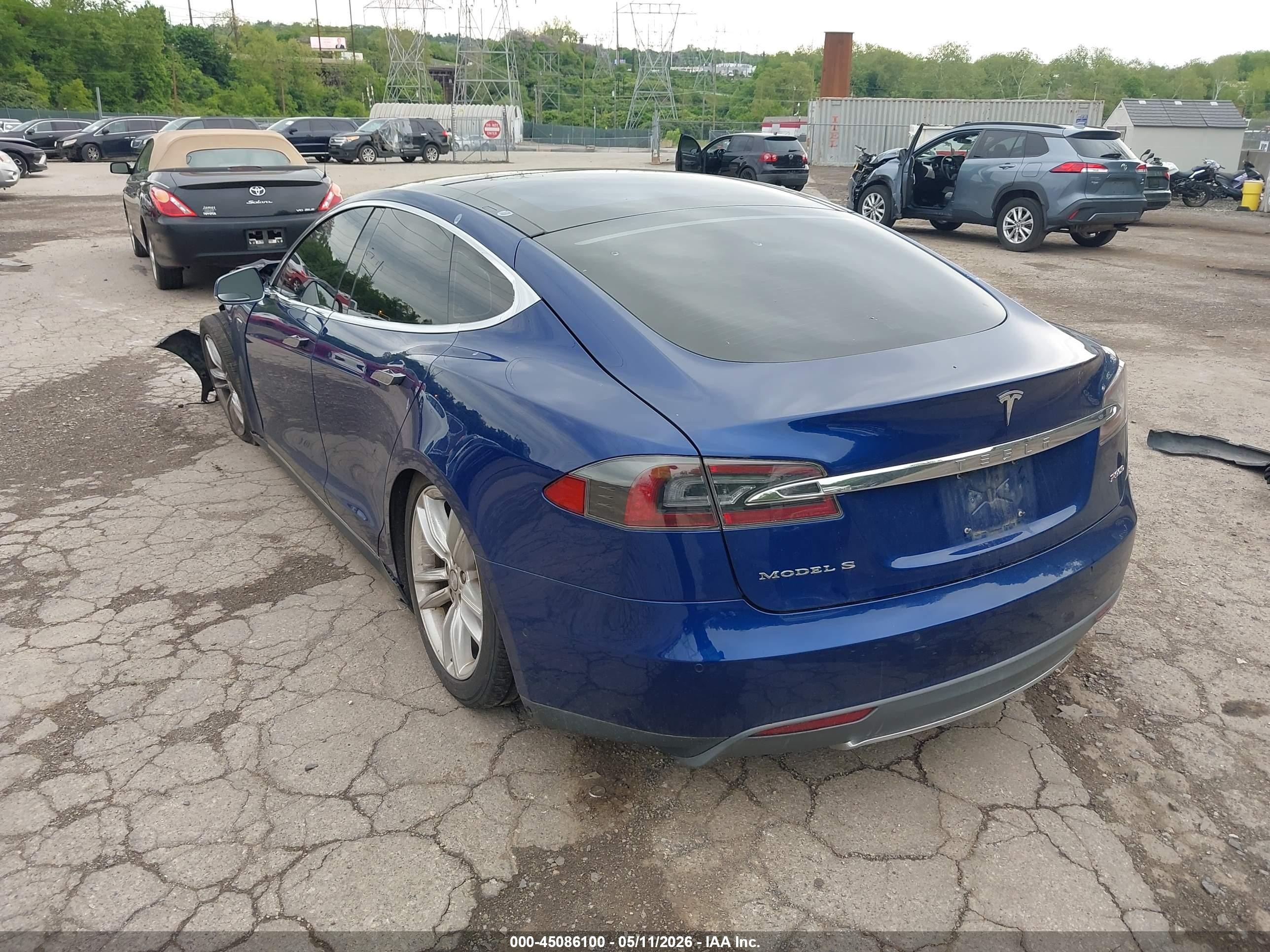 2015 Tesla Model S 85d/p85d Синий vin: 5YJSA1E44FF114648