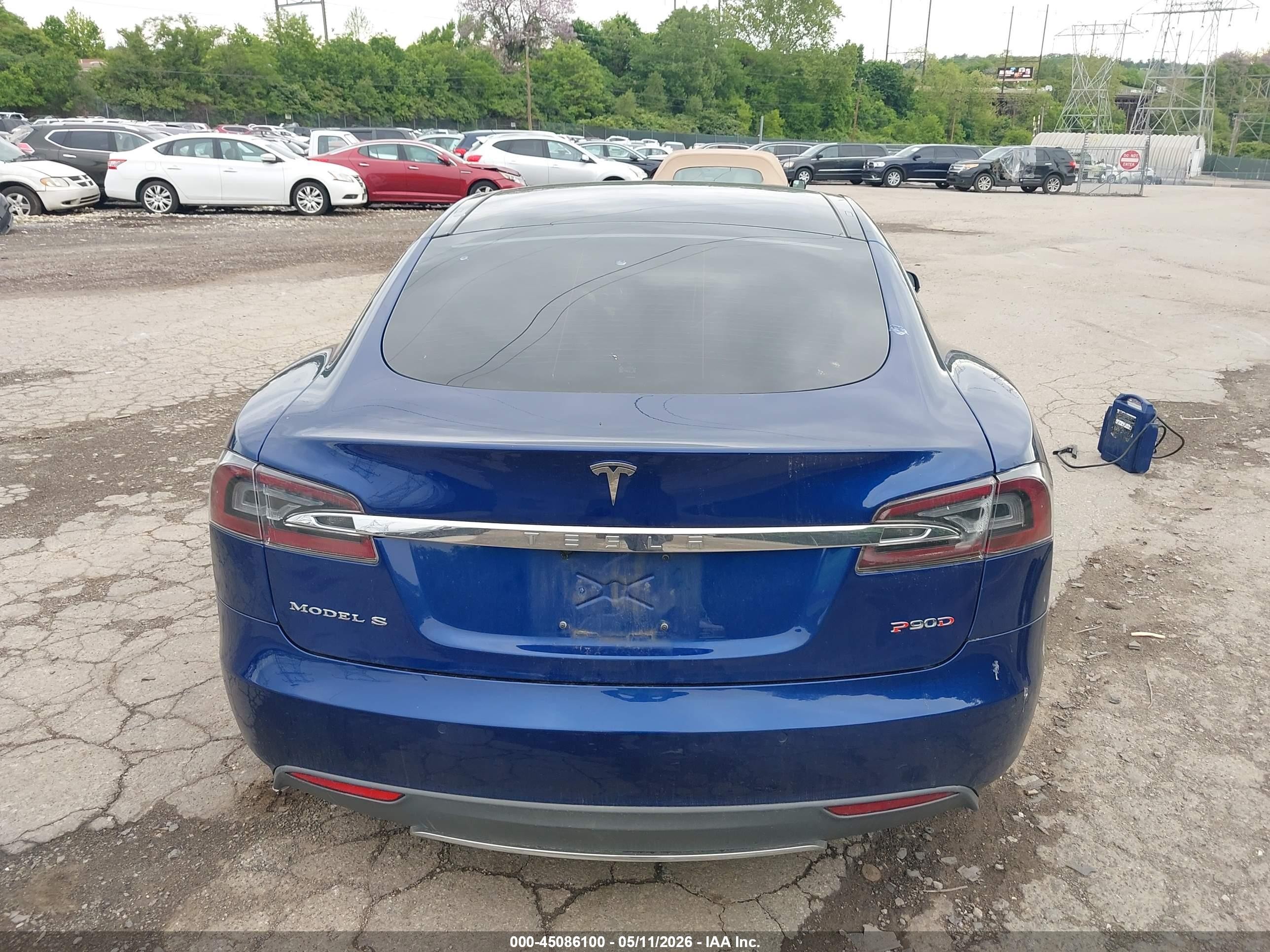 2015 Tesla Model S 85d/p85d Синий vin: 5YJSA1E44FF114648