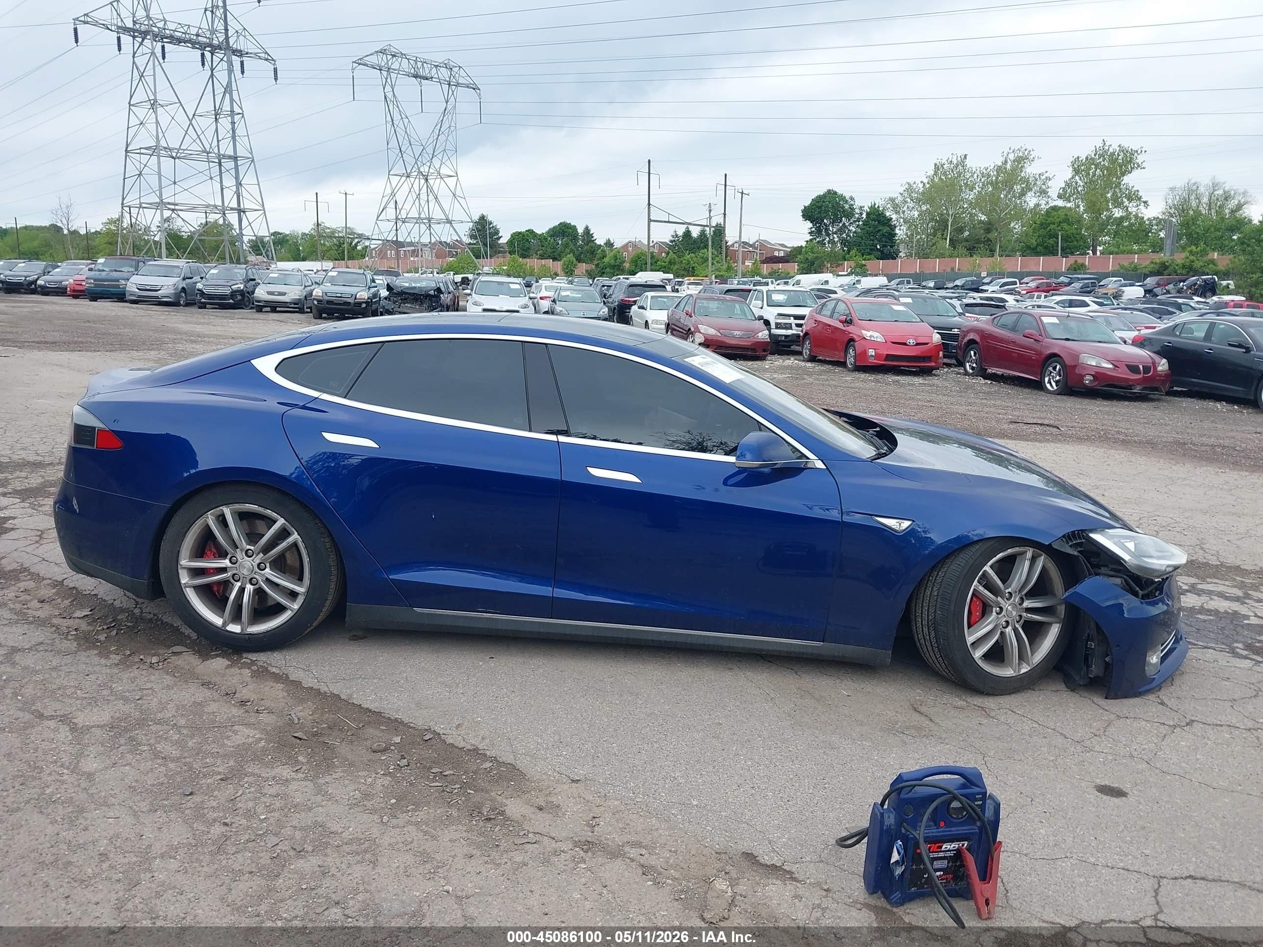 2015 Tesla Model S 85d/p85d Синий vin: 5YJSA1E44FF114648