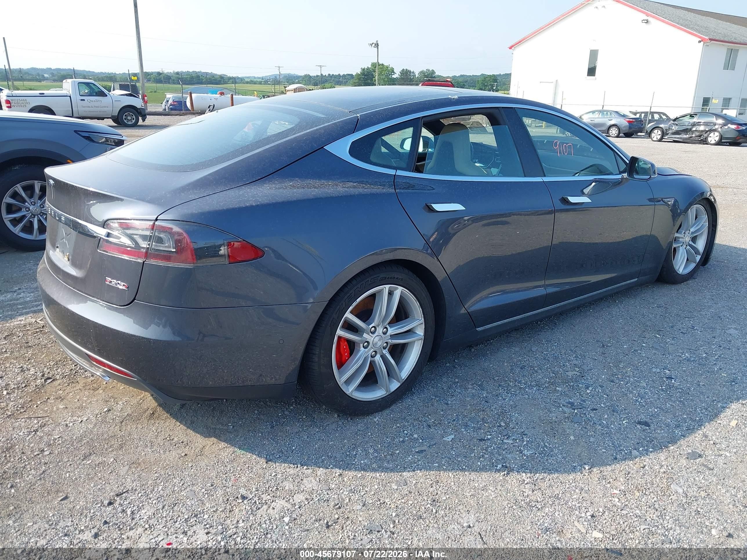 2015 Tesla Model S 85d/p85d Серый vin: 5YJSA1E47FF110674