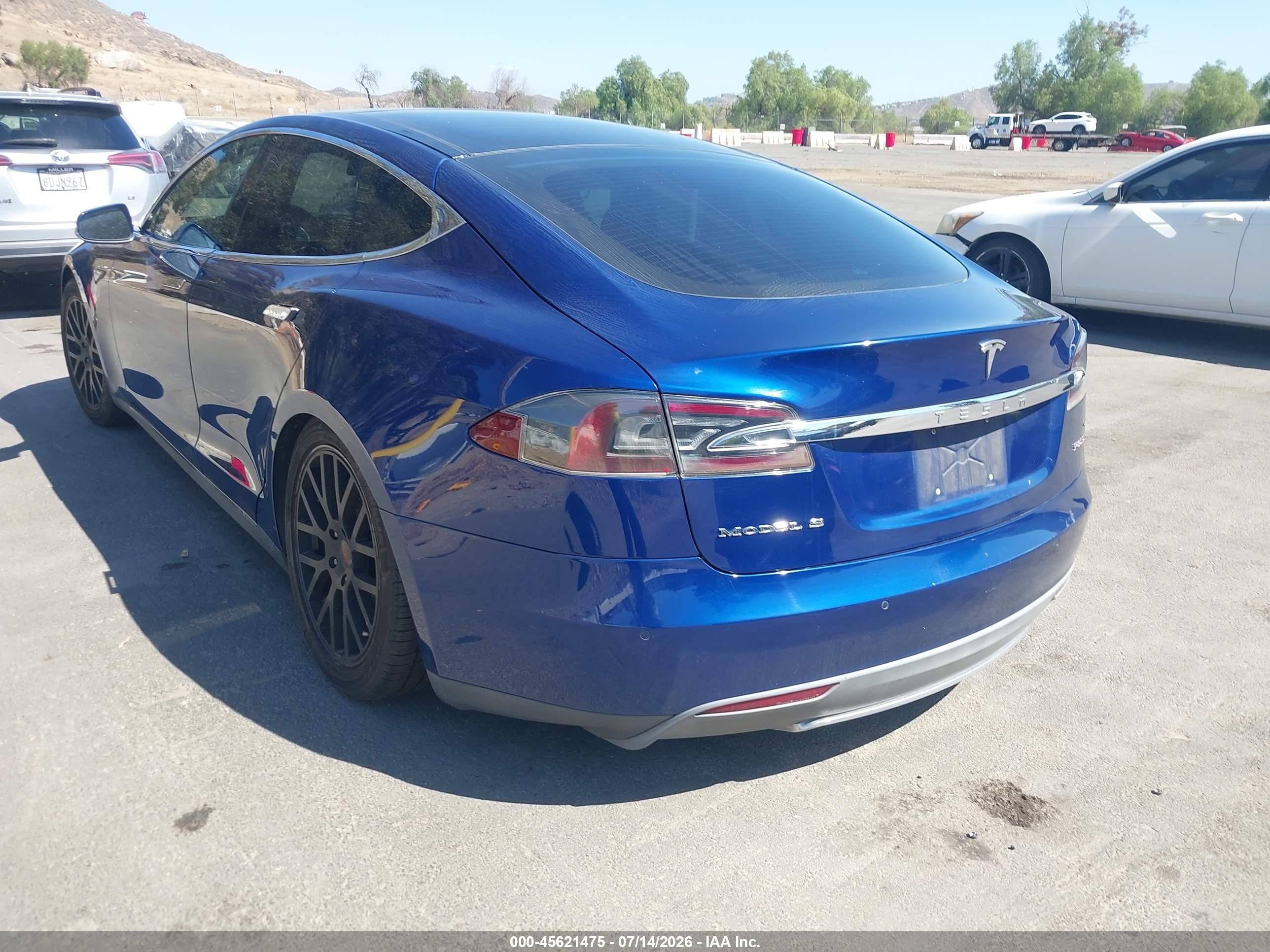 2015 Tesla Model S 85d/p85d Blue vin: 5YJSA1E4XFF102181