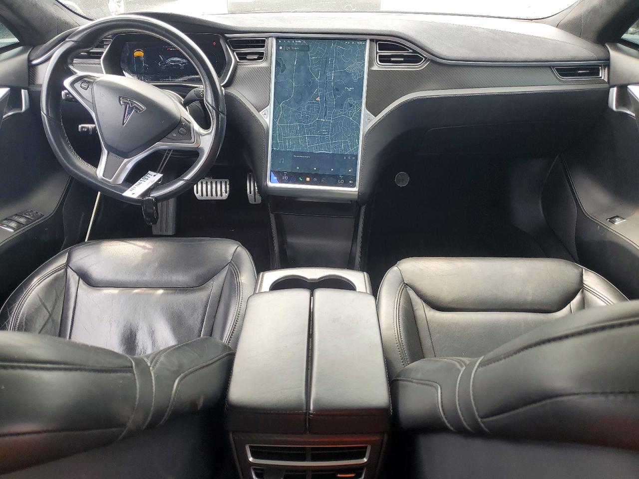 2015 Tesla Model S Черный vin: 5YJSA1E4XFF112726