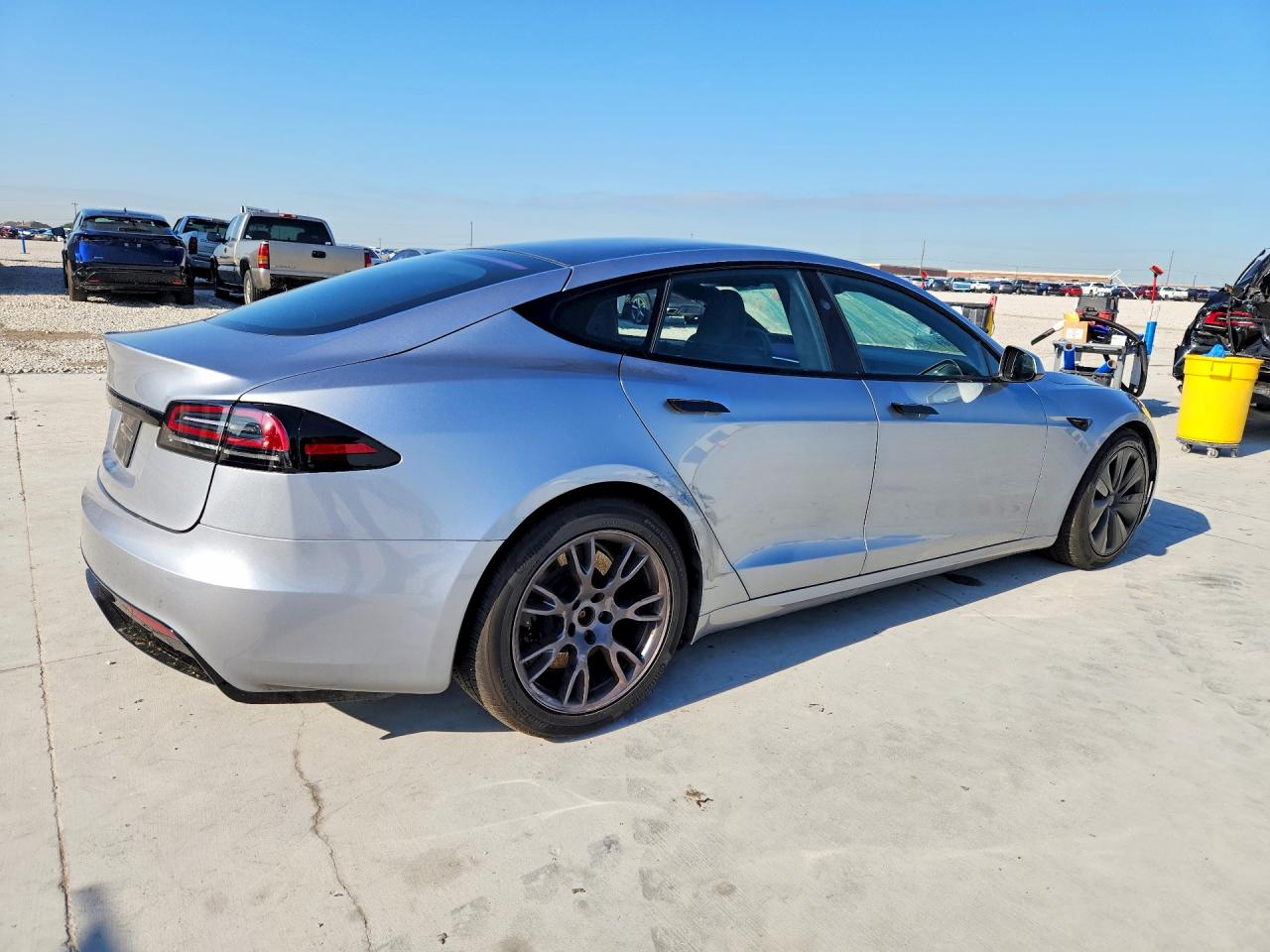 2025 Tesla Model S Silver vin: 5YJSA1E58SF551202