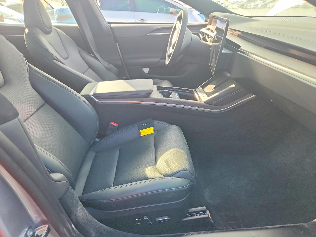 2025 Tesla Model S Silver vin: 5YJSA1E58SF551202