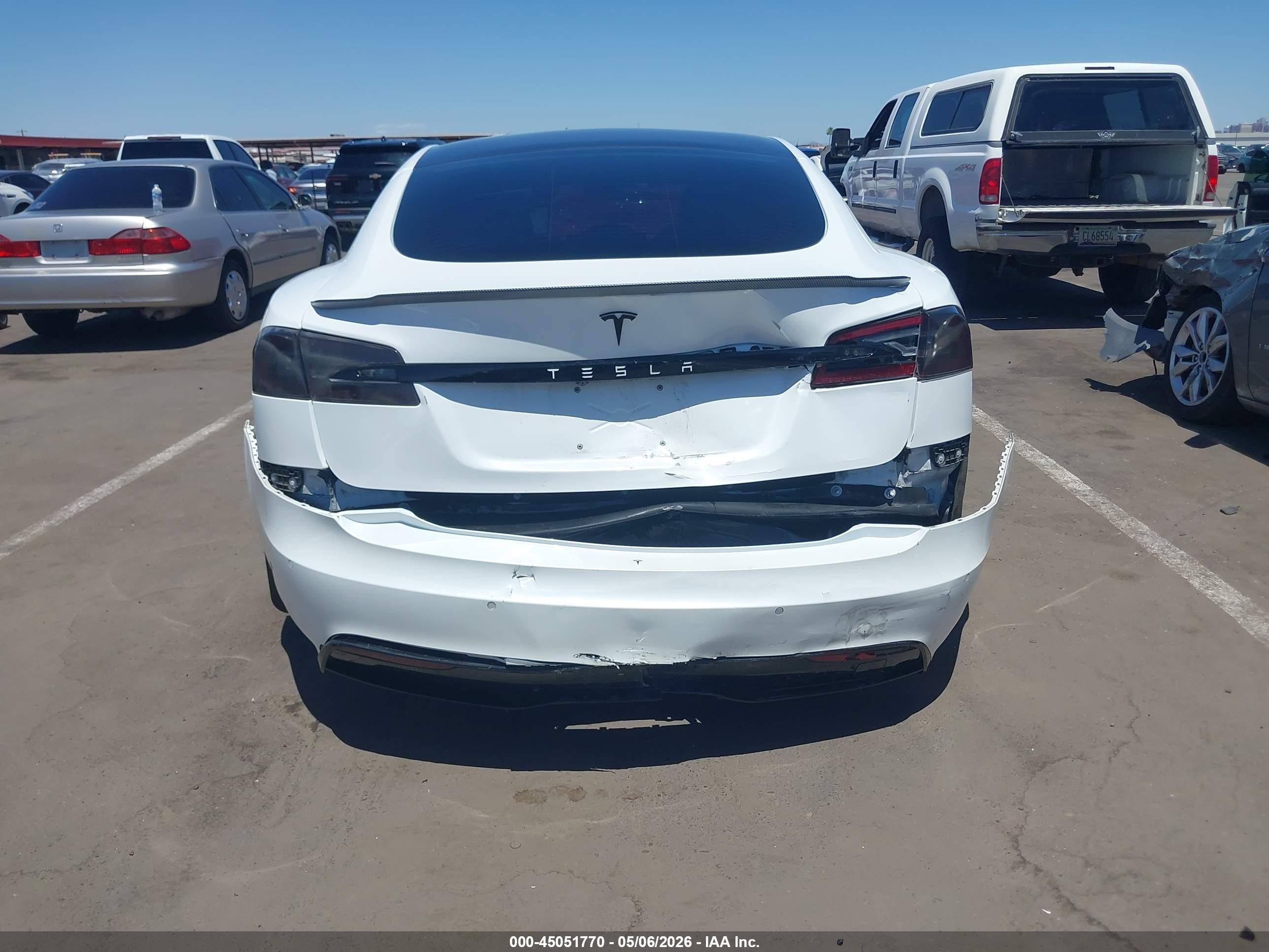 2022 Tesla Model S Dual Motor All-wheel Drive White vin: 5YJSA1E59NF462484