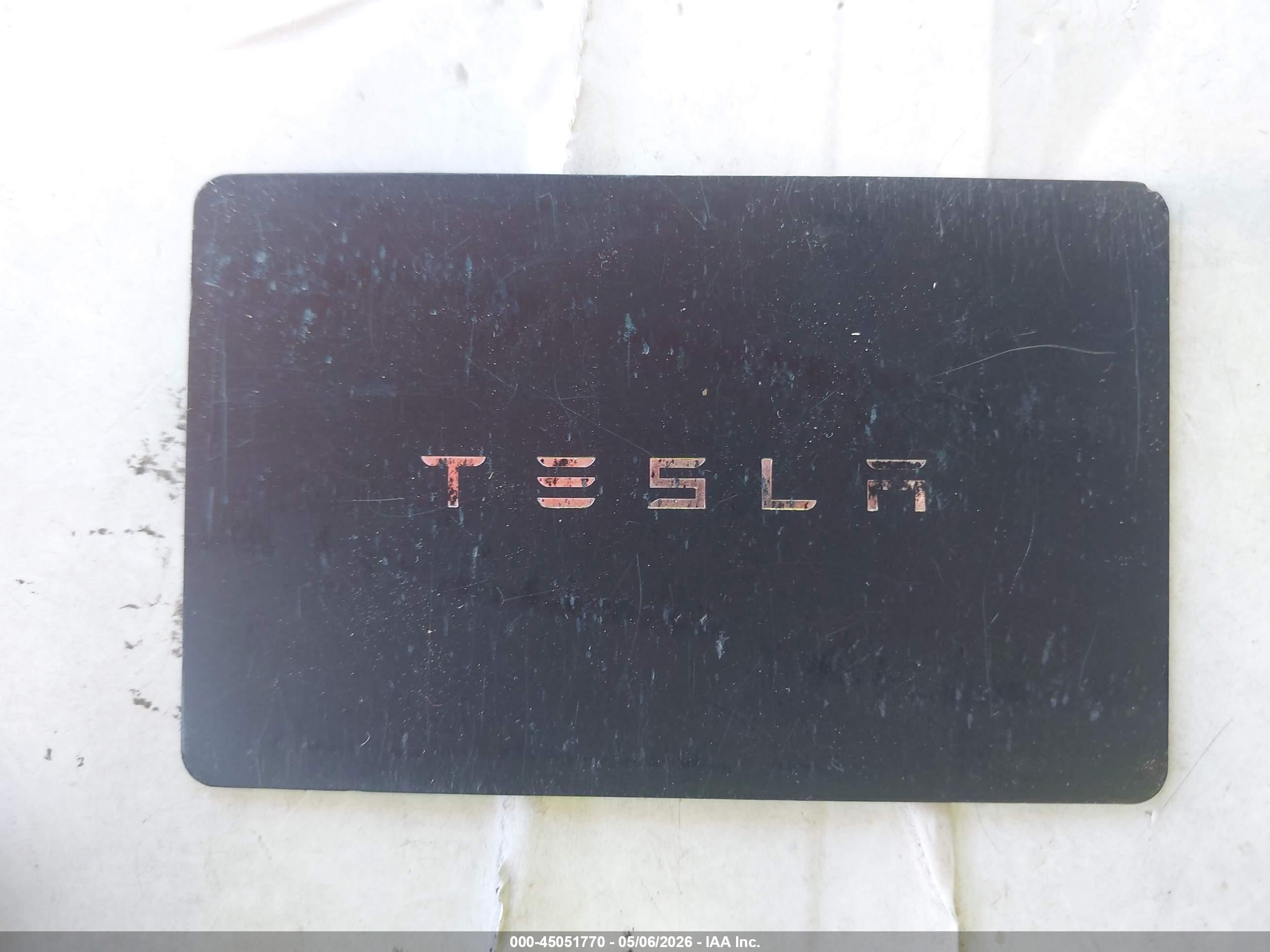 2022 Tesla Model S Dual Motor All-wheel Drive White vin: 5YJSA1E59NF462484