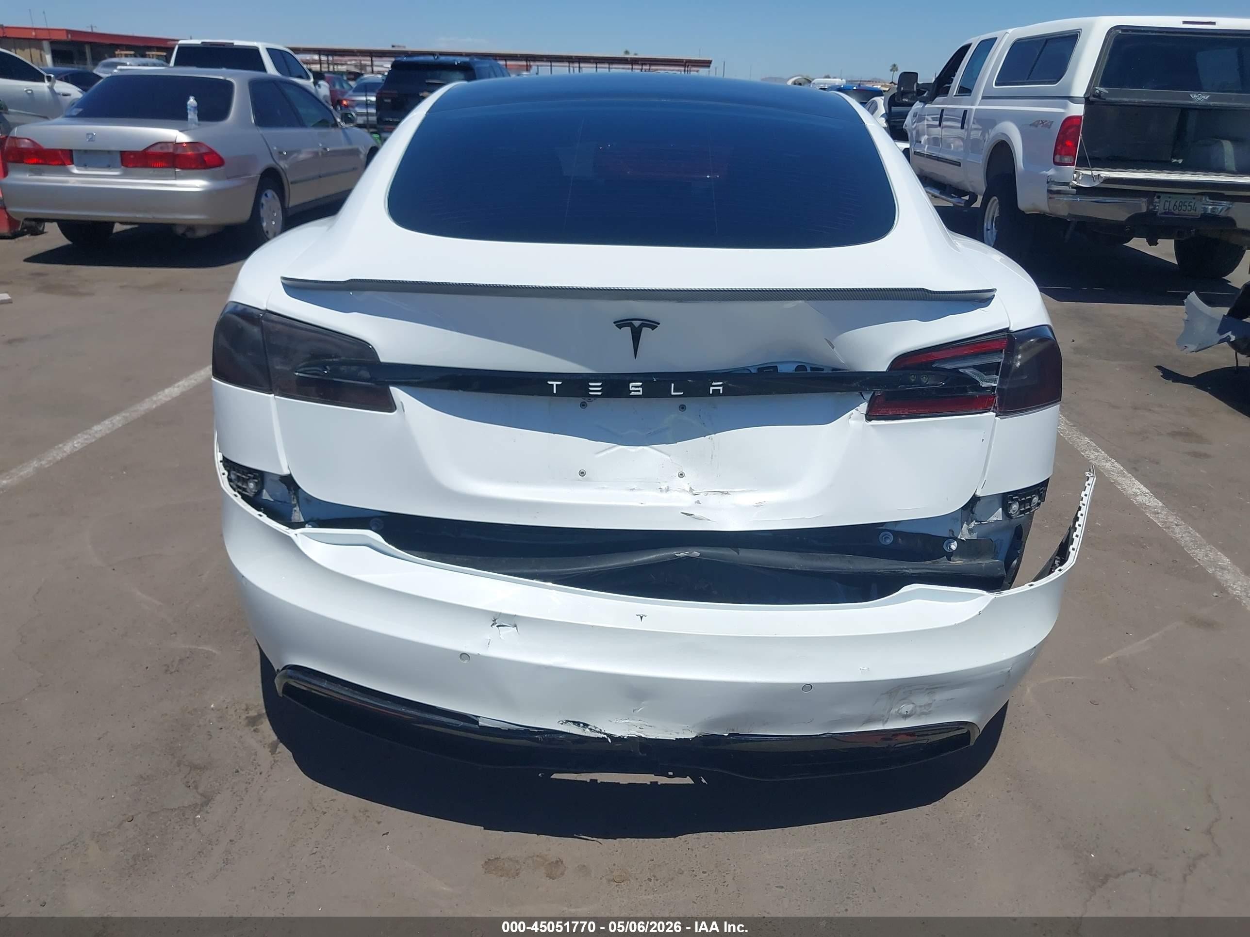 2022 Tesla Model S Dual Motor All-wheel Drive White vin: 5YJSA1E59NF462484