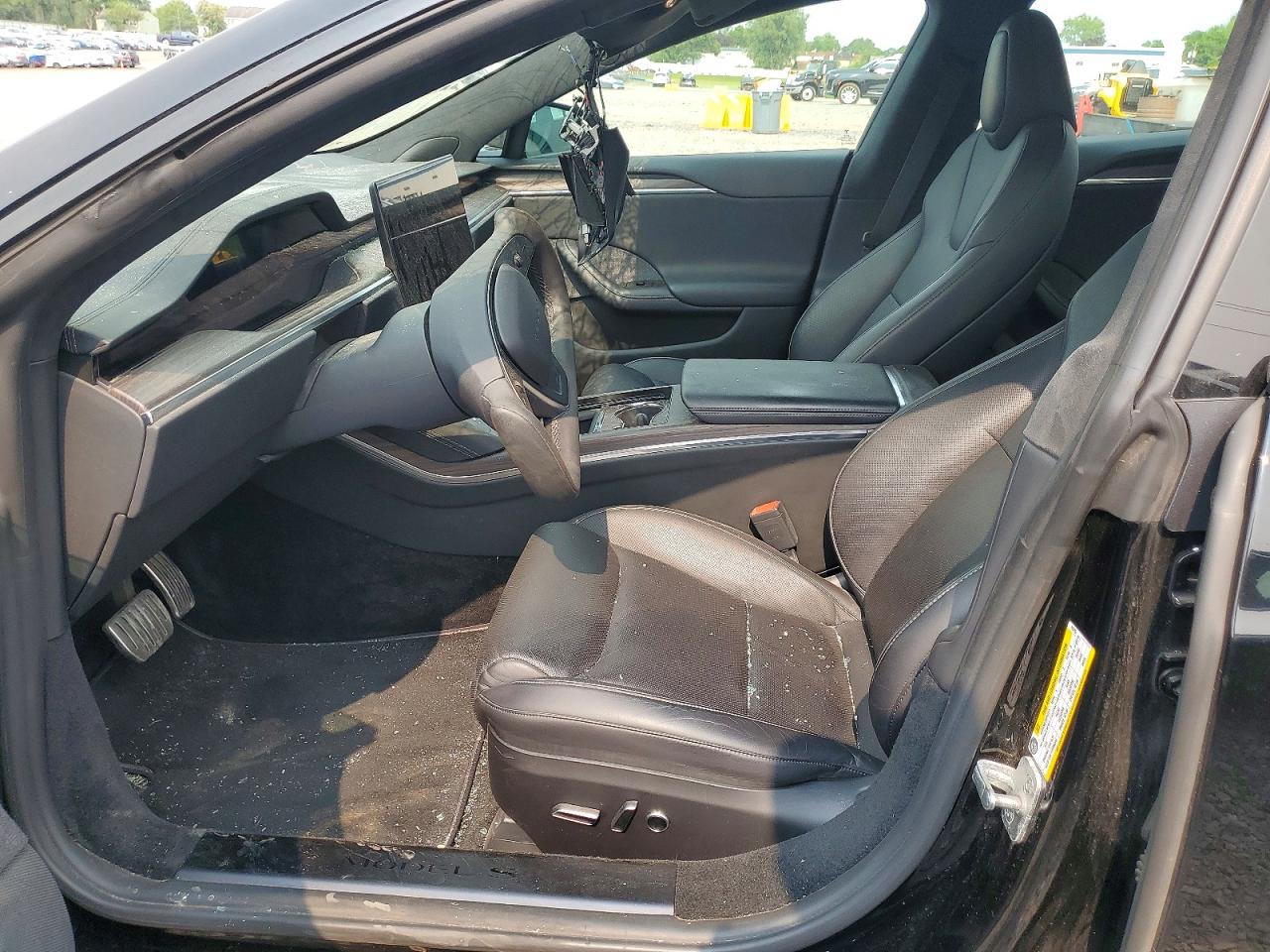 2021 Tesla Model S Black vin: 5YJSA1E61MF449753