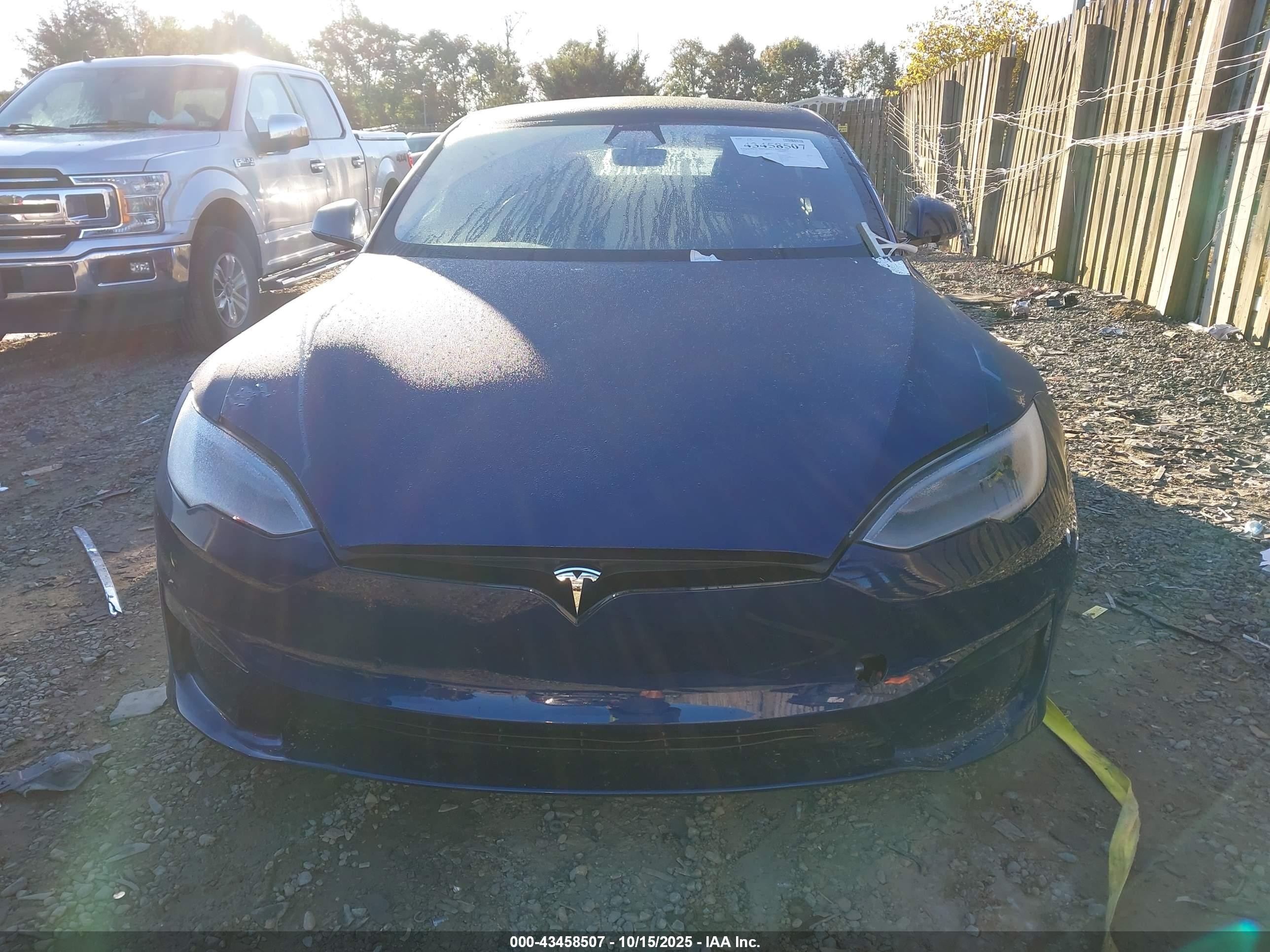2021 Tesla Model S Plaid Tri Motor All-wheel Drive Dark Blue vin: 5YJSA1E68MF452567