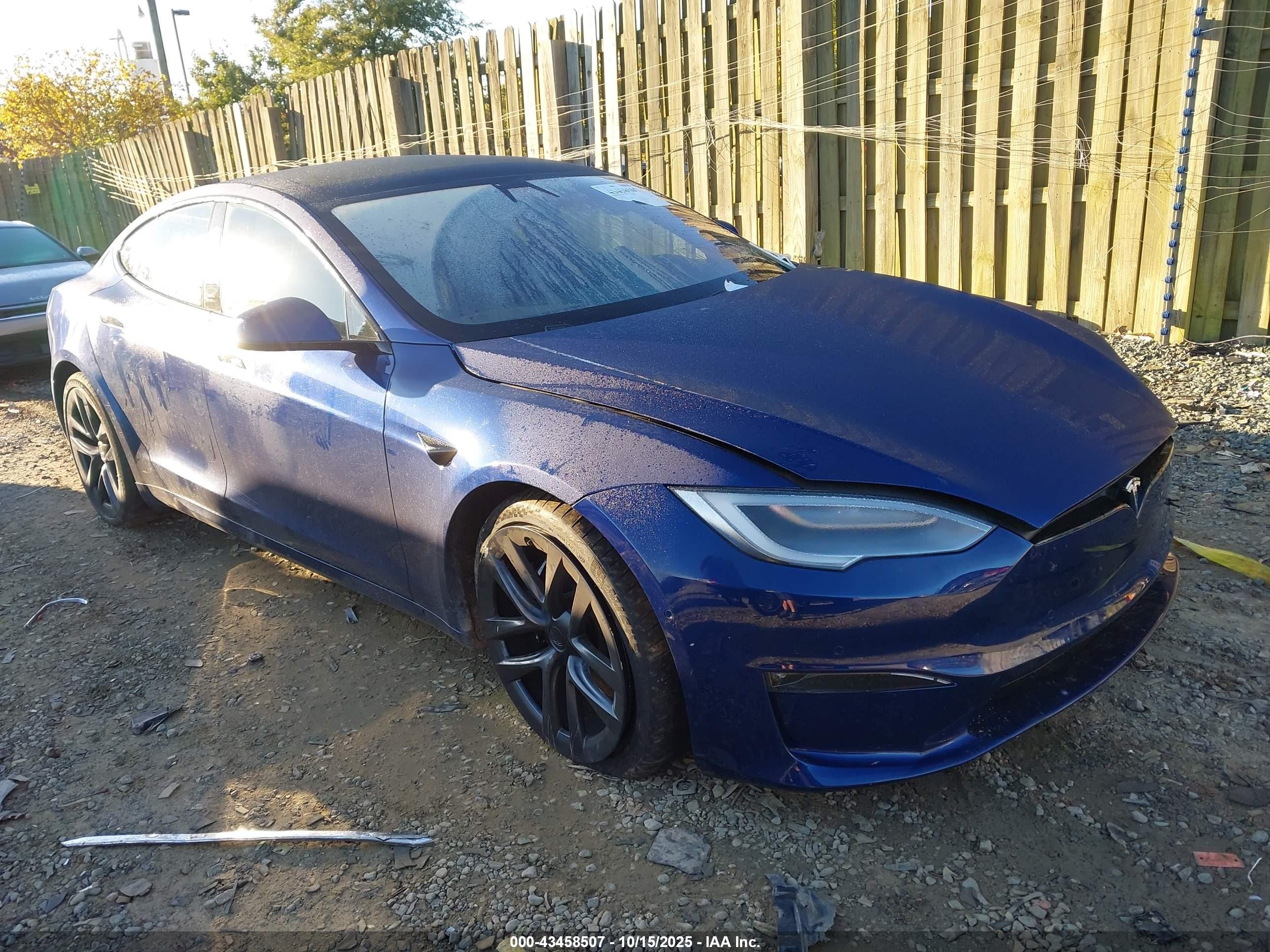 2021 Tesla Model S Plaid Tri Motor All-wheel Drive Dark Blue vin: 5YJSA1E68MF452567