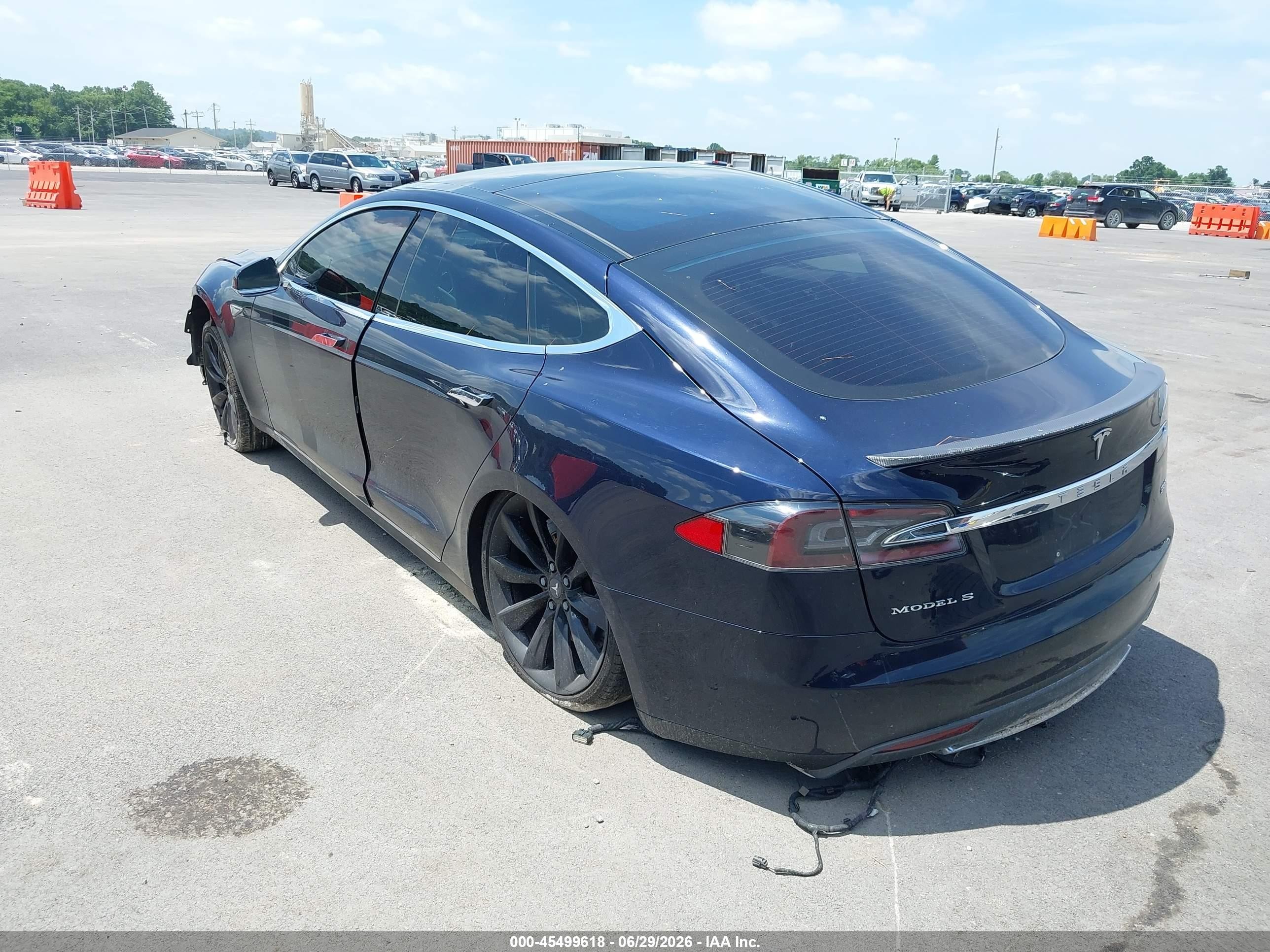 2014 Tesla Model S P85 Dark Blue vin: 5YJSA1H10EFP49088