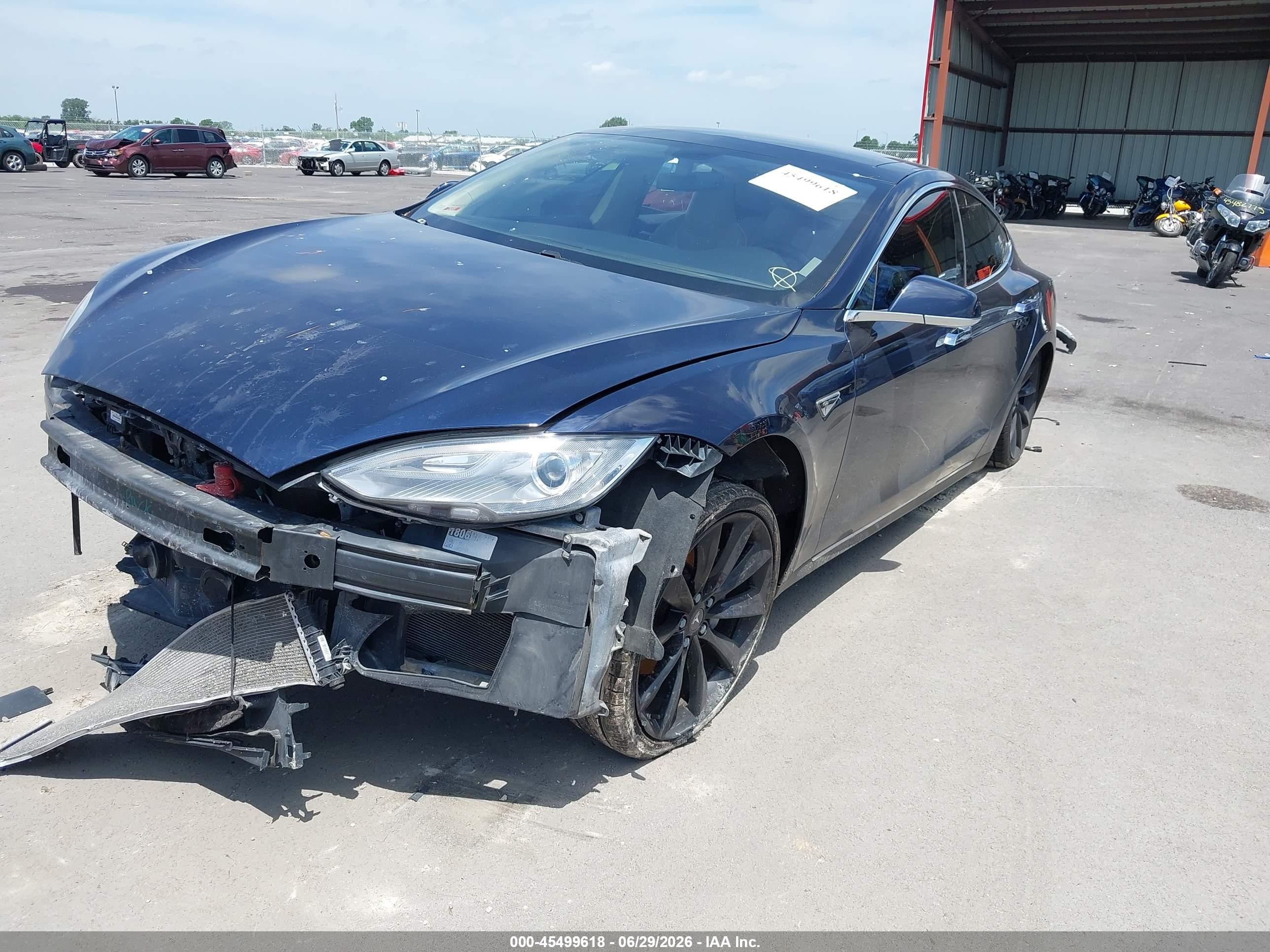2014 Tesla Model S P85 Dark Blue vin: 5YJSA1H10EFP49088