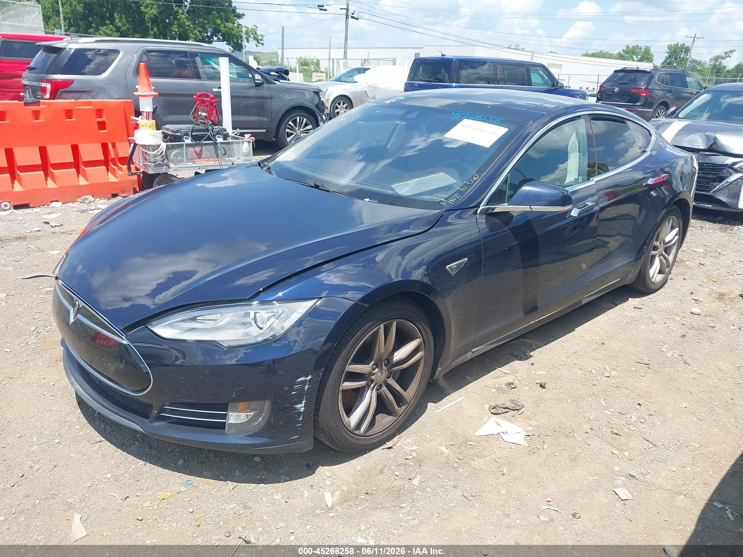 2014 Tesla Model S P85 Blue vin: 5YJSA1H10EFP57286
