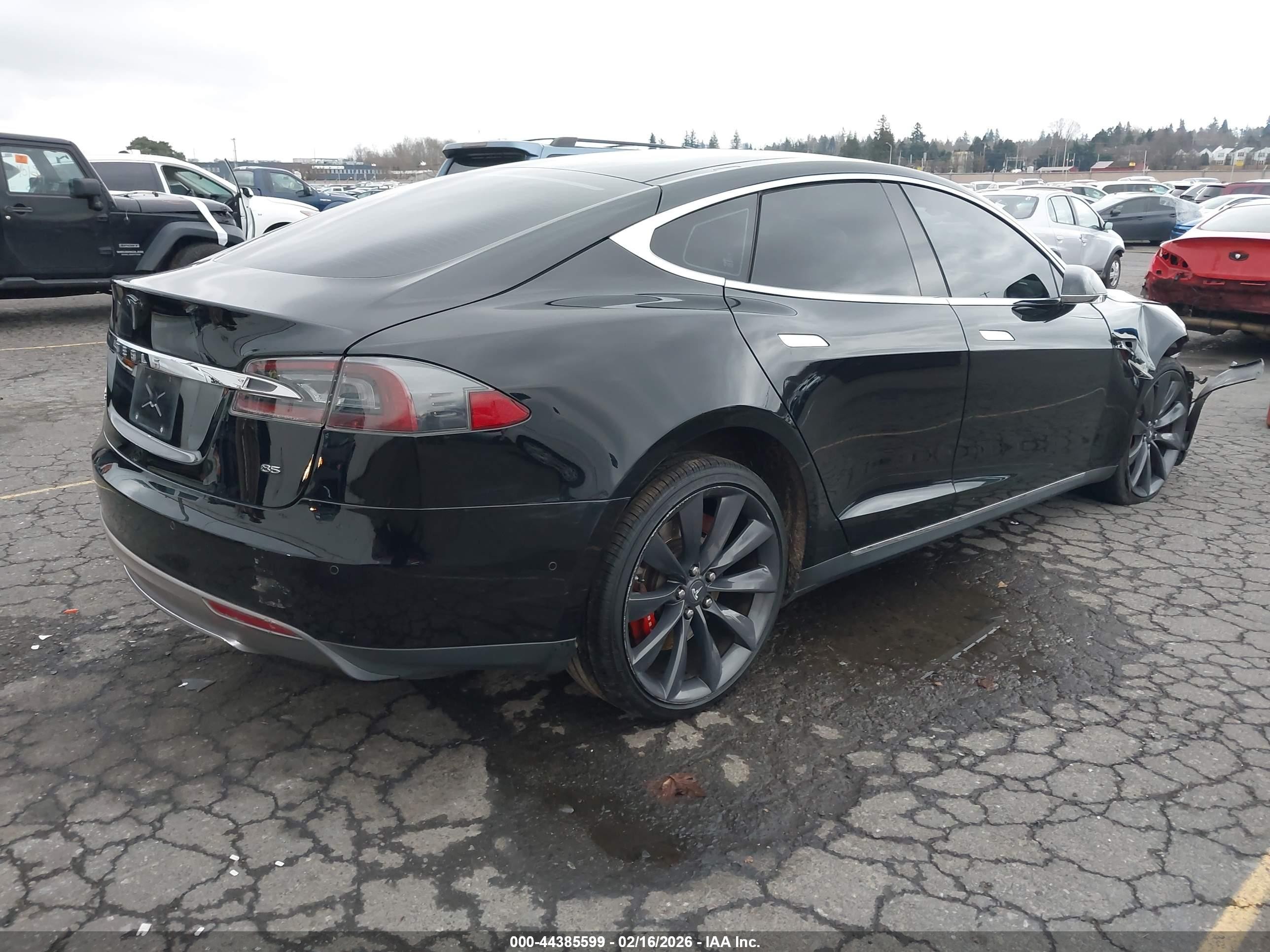 2014 Tesla Model S P85 Black vin: 5YJSA1H10EFP61211