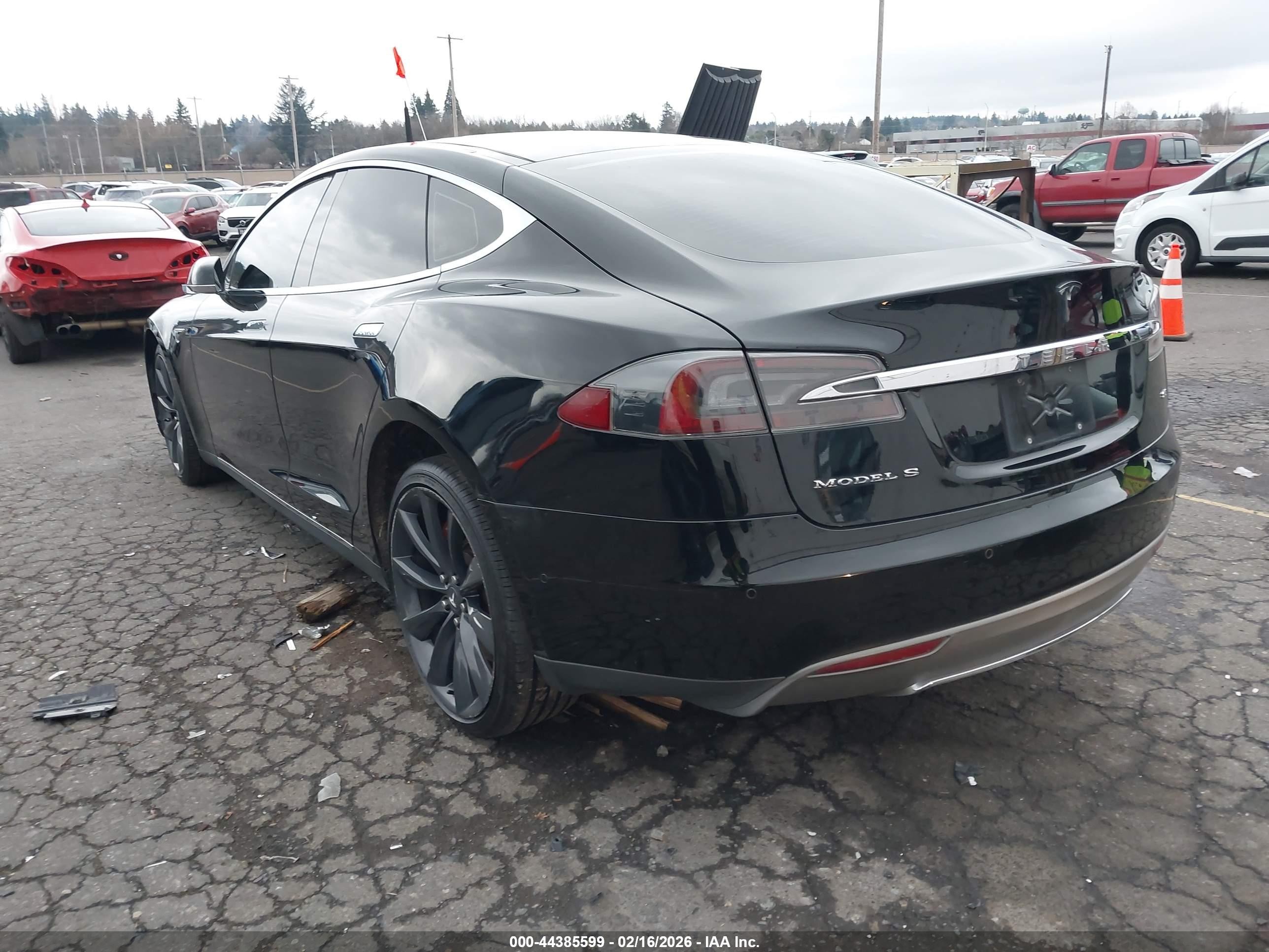 2014 Tesla Model S P85 Black vin: 5YJSA1H10EFP61211