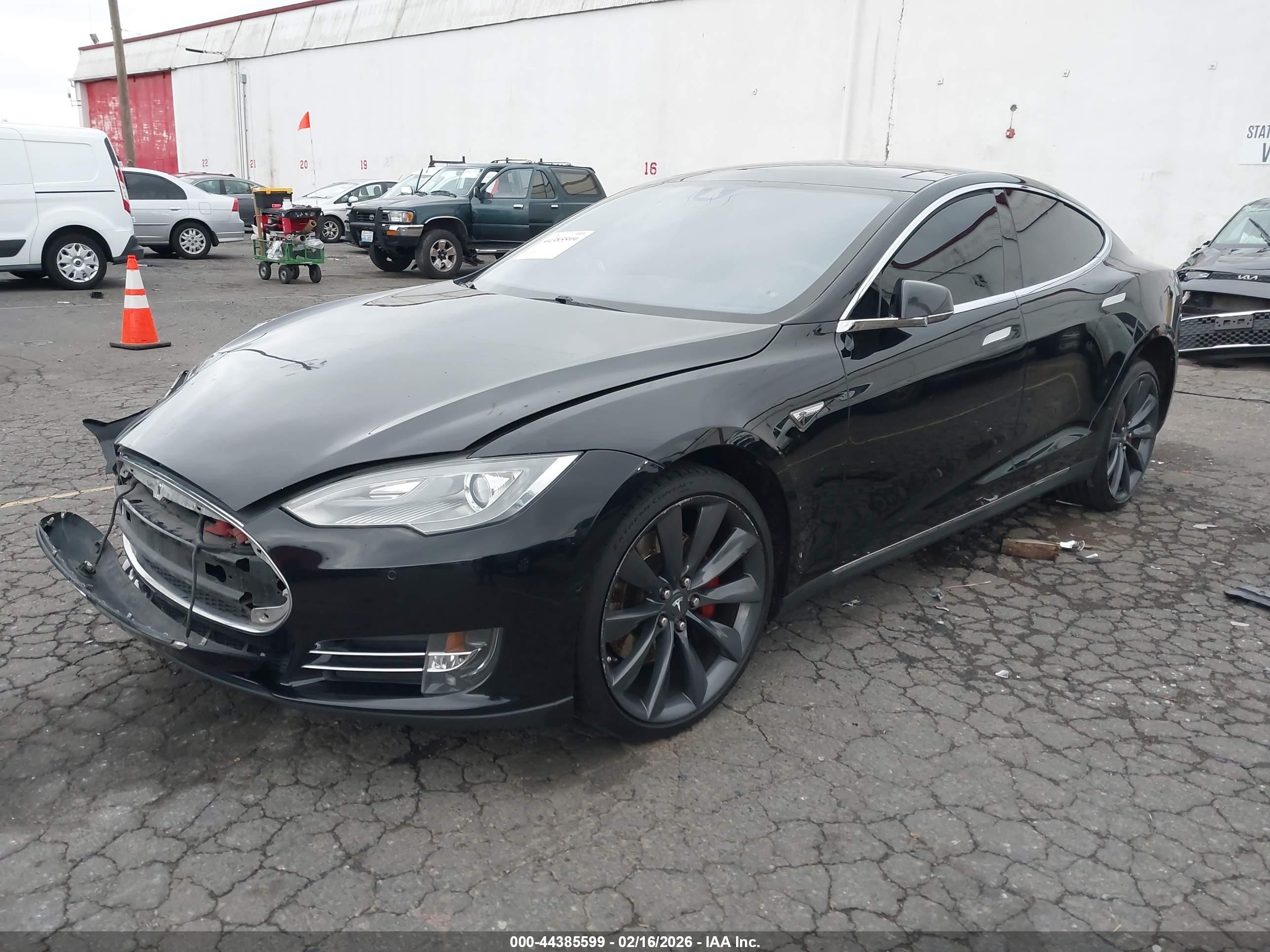 2014 Tesla Model S P85 Black vin: 5YJSA1H10EFP61211