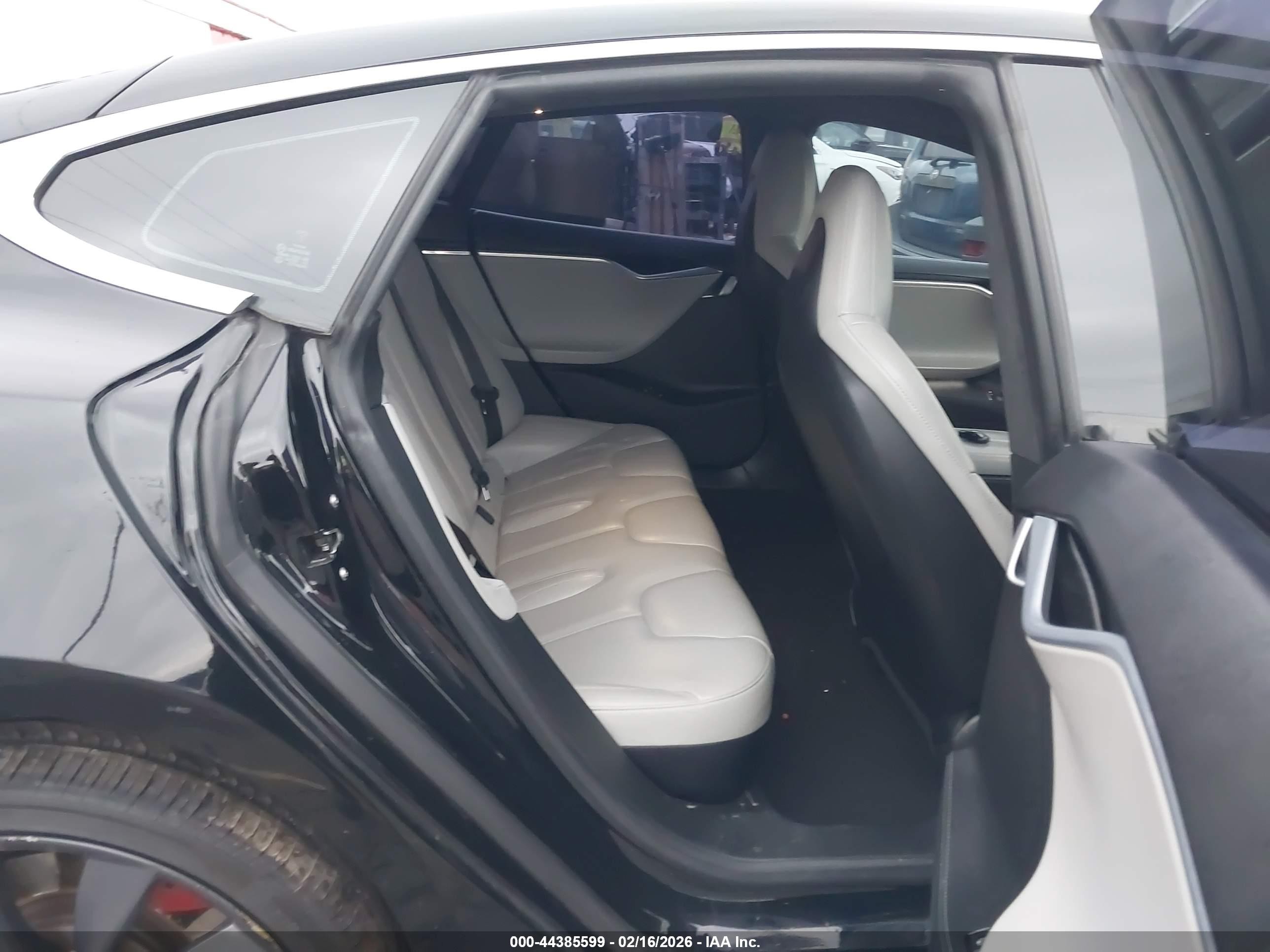 2014 Tesla Model S P85 Black vin: 5YJSA1H10EFP61211