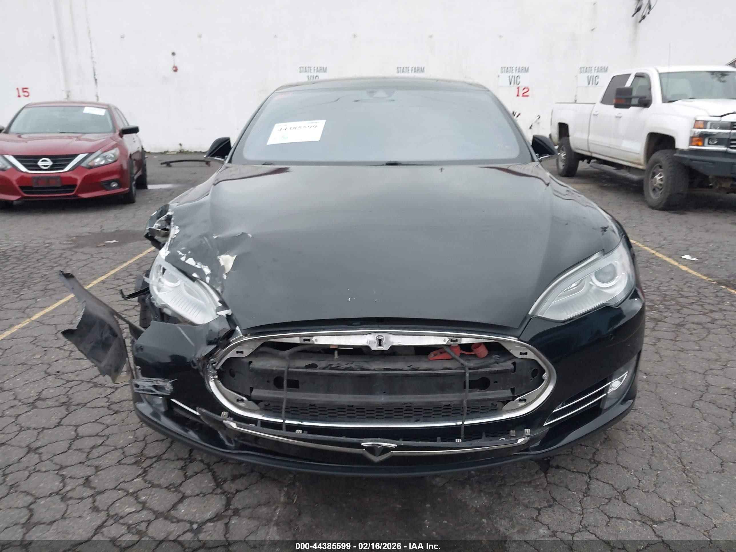 2014 Tesla Model S P85 Black vin: 5YJSA1H10EFP61211
