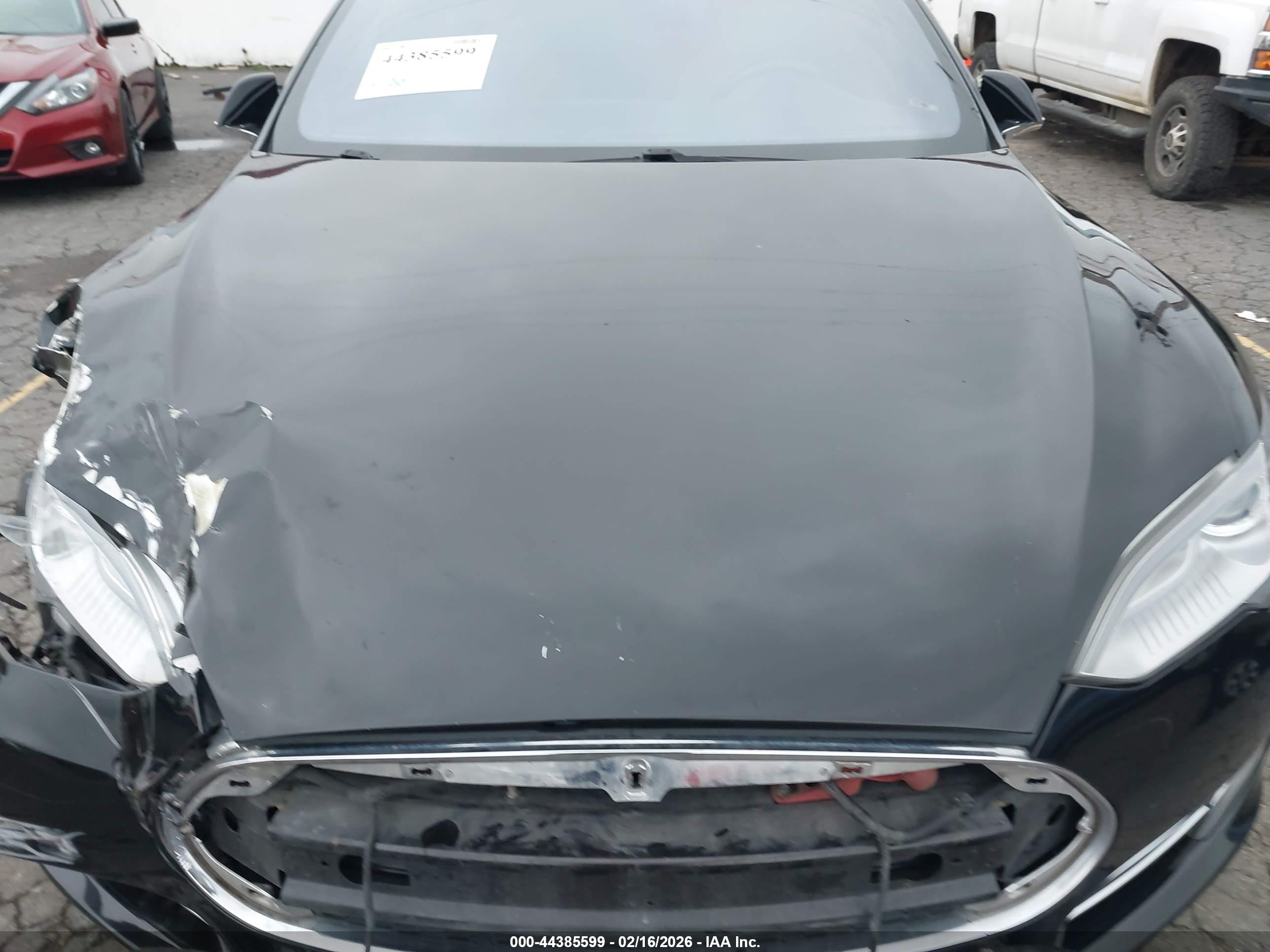 2014 Tesla Model S P85 Black vin: 5YJSA1H10EFP61211