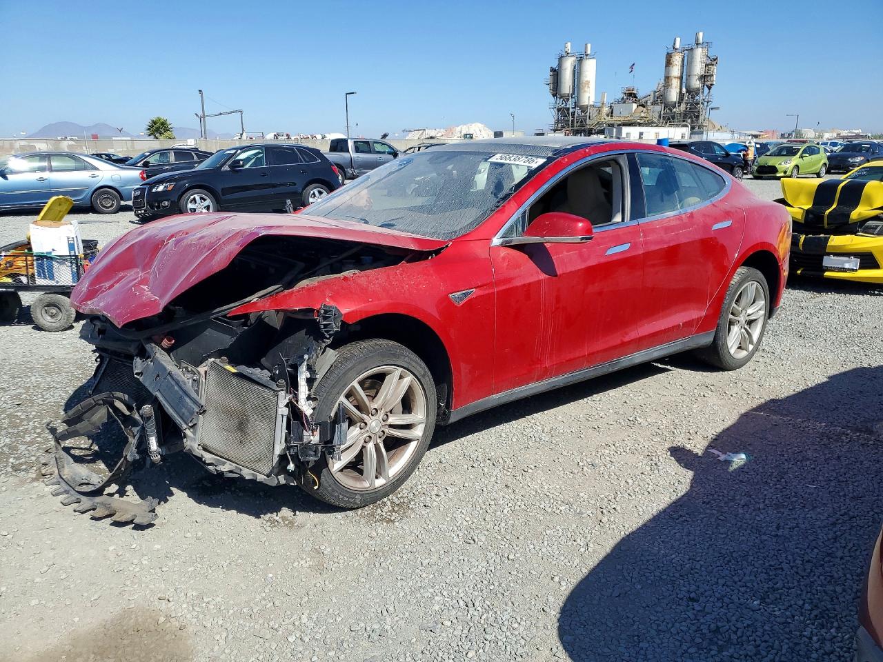 2015 Tesla Model S 85 Red vin: 5YJSA1H10FFP77099