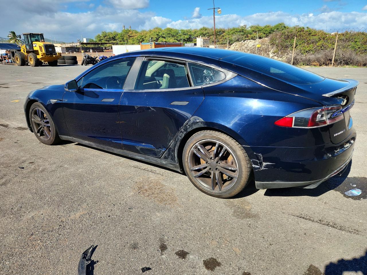 2014 Tesla Model S Black vin: 5YJSA1H11EFP48094