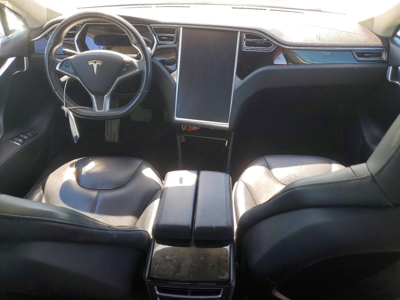 2014 Tesla Model S Black vin: 5YJSA1H12EFP35855