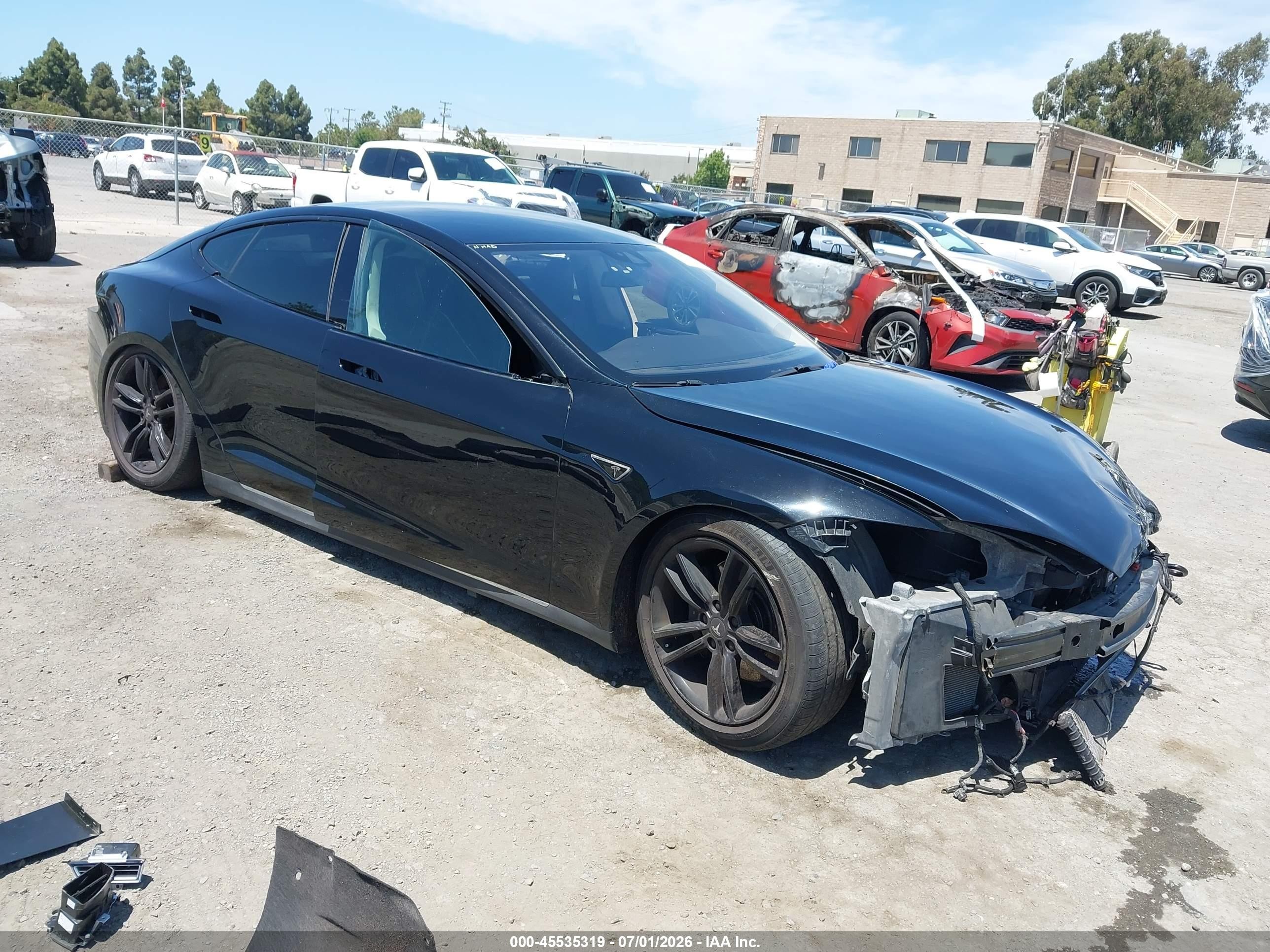 2014 Tesla Model S P85 Черный vin: 5YJSA1H12EFP54115
