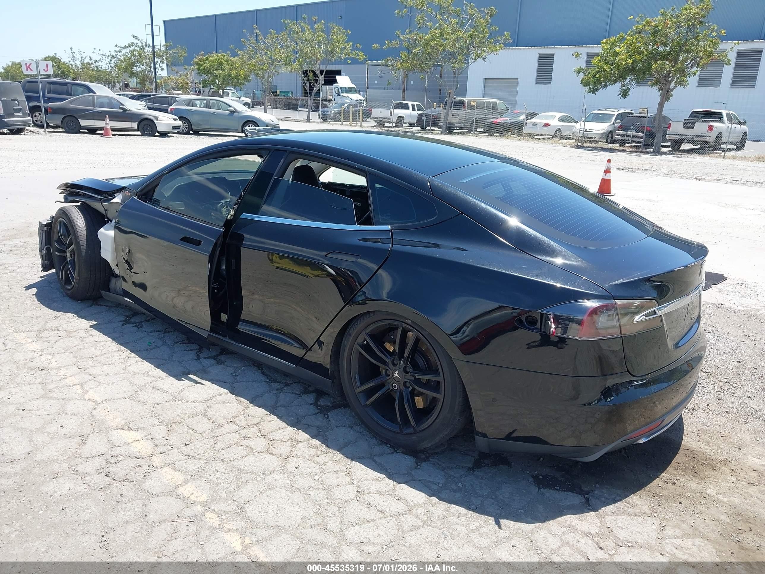 2014 Tesla Model S P85 Черный vin: 5YJSA1H12EFP54115