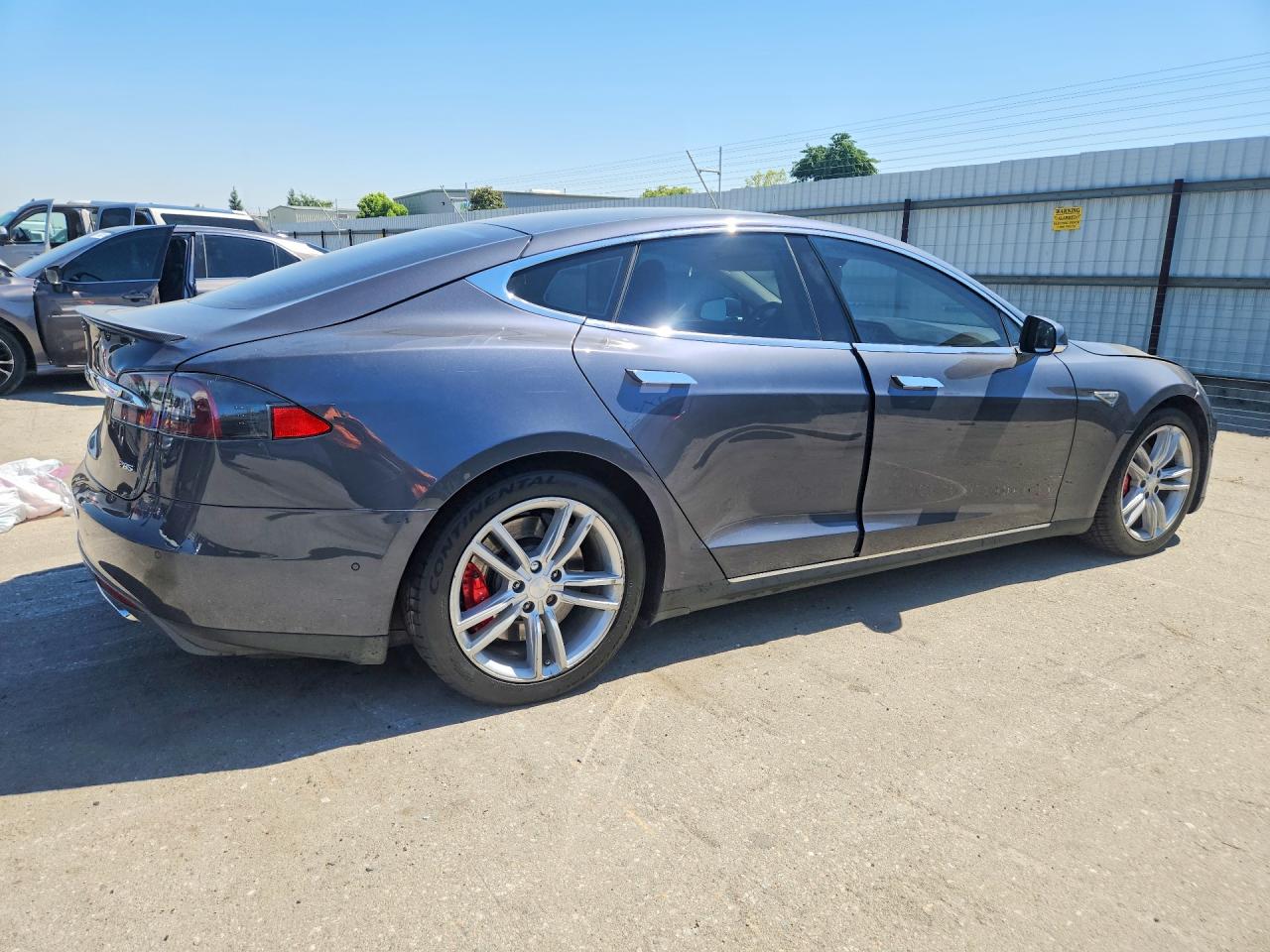 2014 Tesla Model S Gray vin: 5YJSA1H12EFP60545