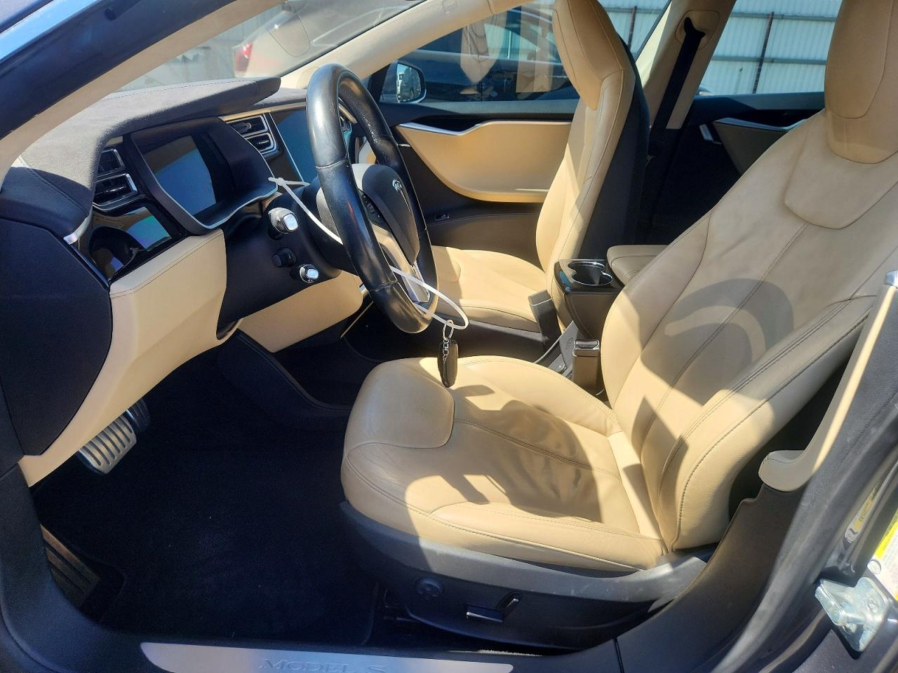 2014 Tesla Model S Gray vin: 5YJSA1H12EFP60545