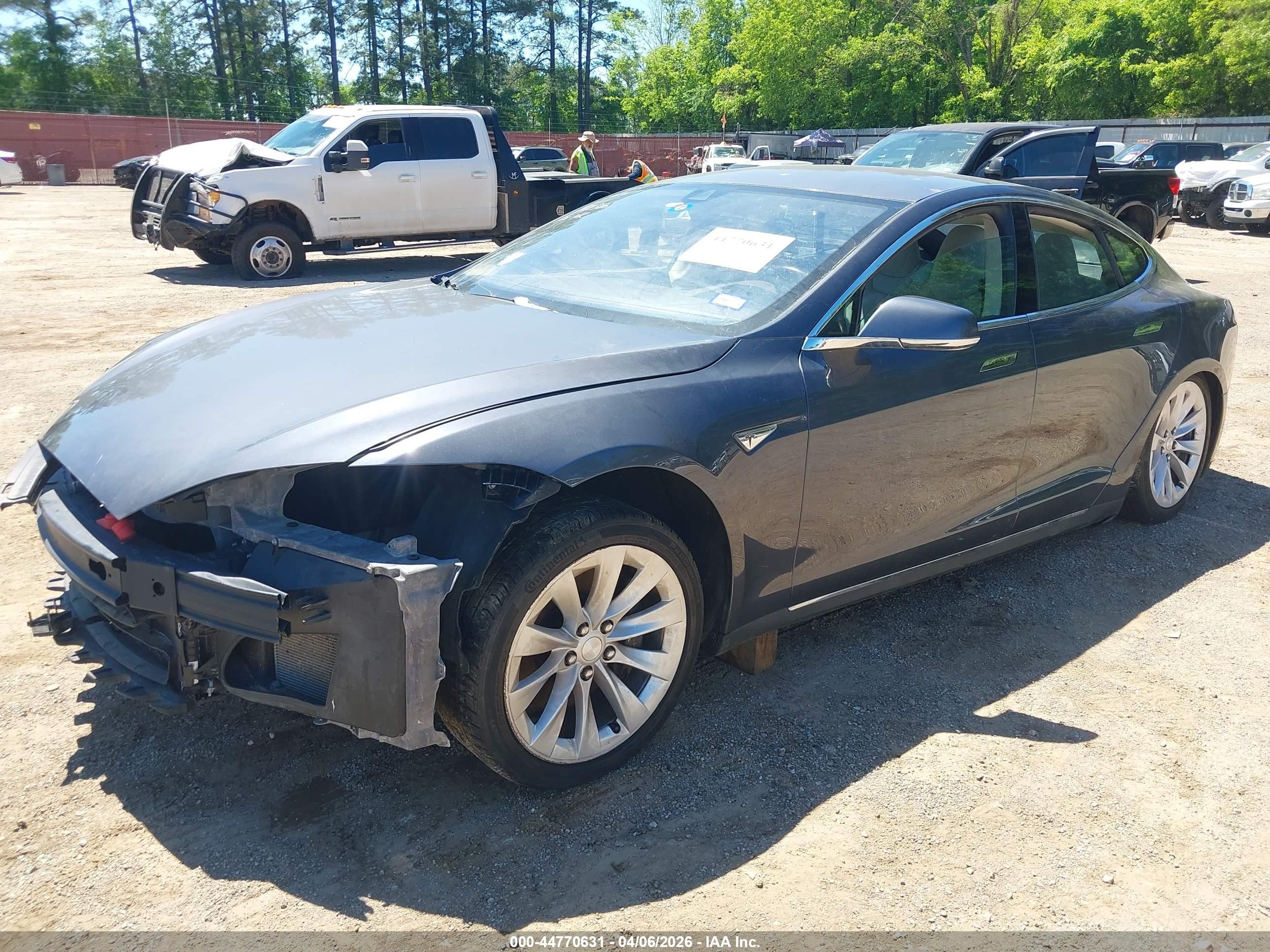 2015 Tesla Model S 60/70/85 Gray vin: 5YJSA1H12FFP74396