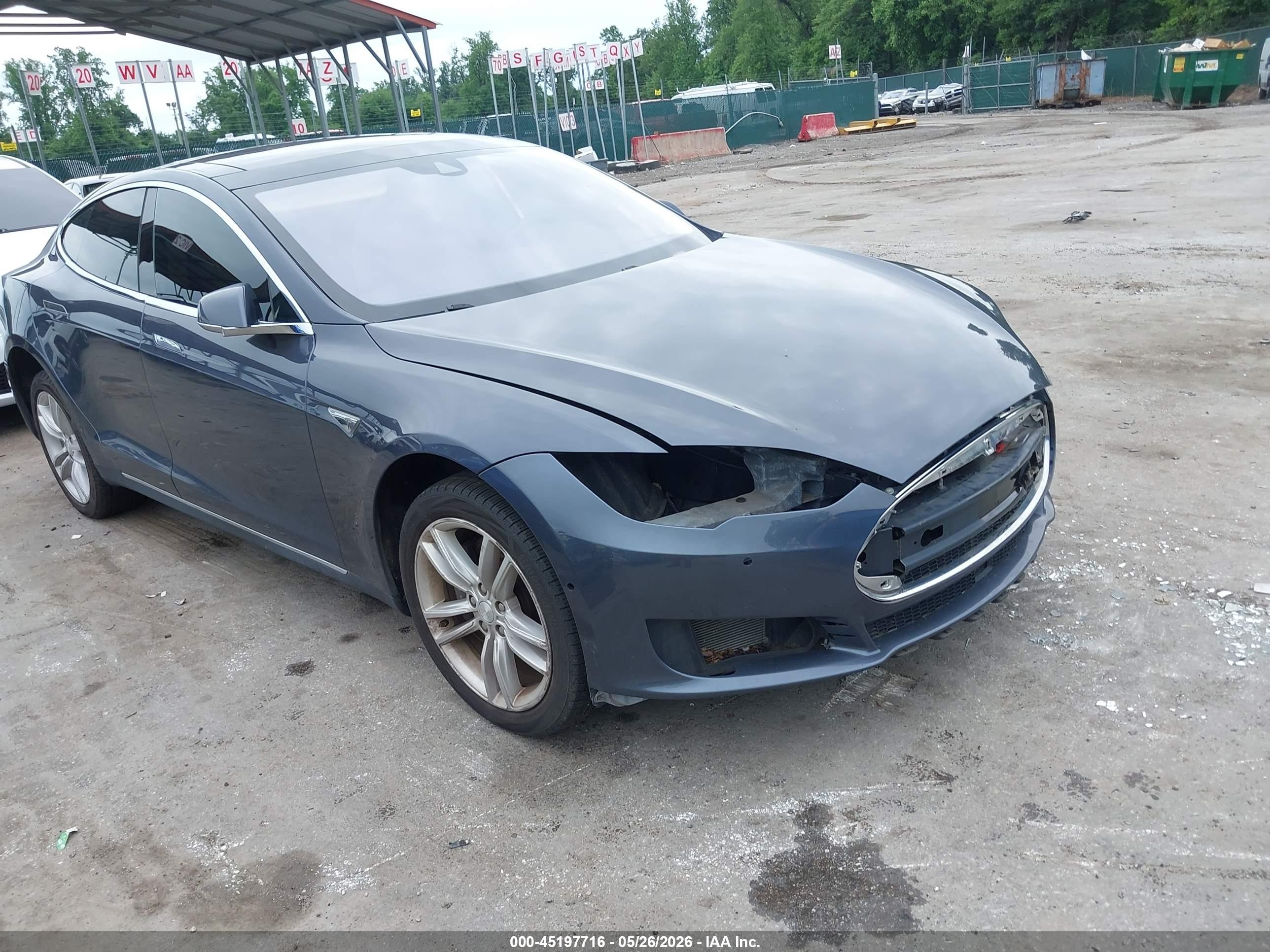 2014 Tesla Model S P85 Синий vin: 5YJSA1H13EFP50543