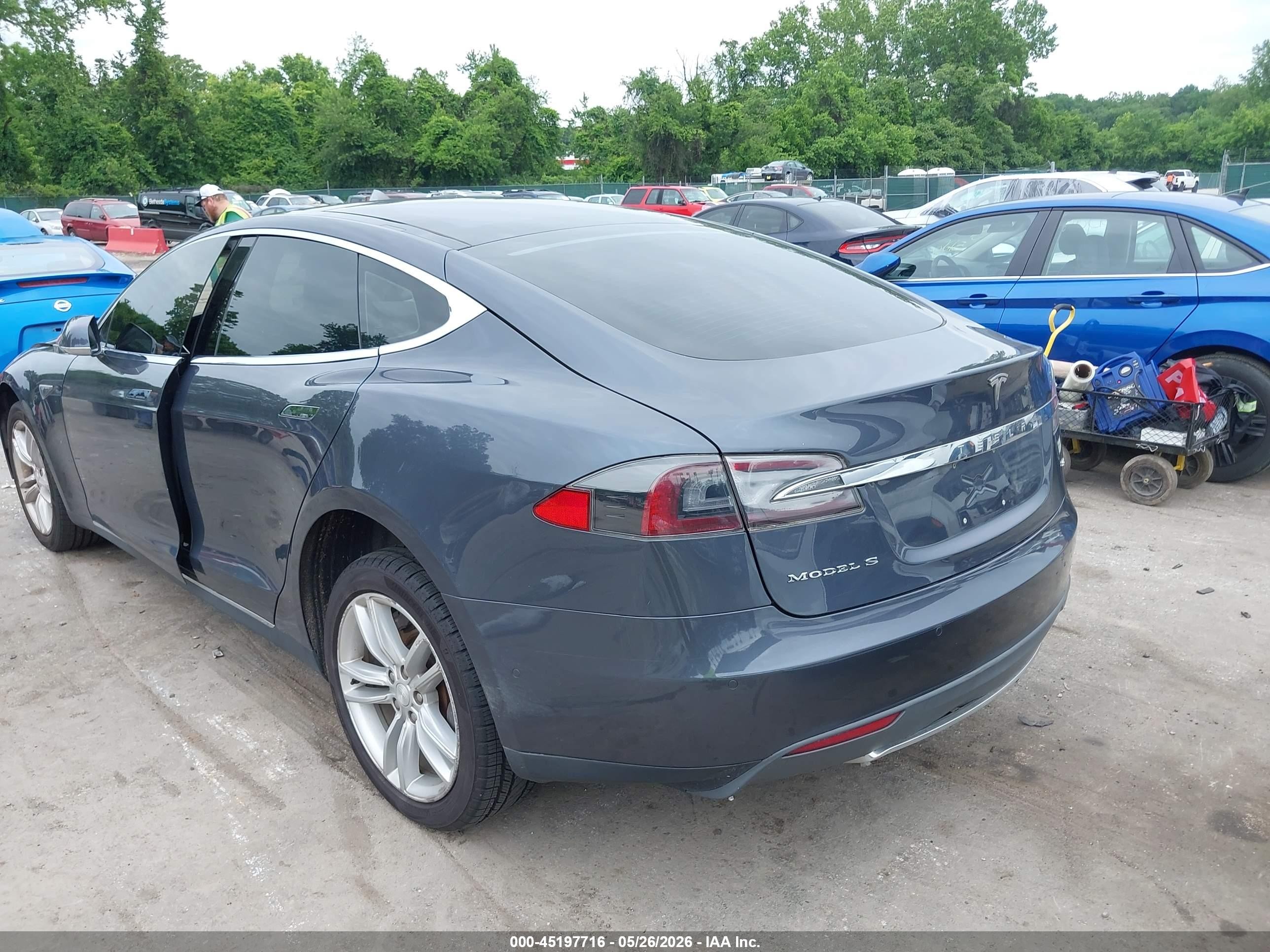 2014 Tesla Model S P85 Blue vin: 5YJSA1H13EFP50543