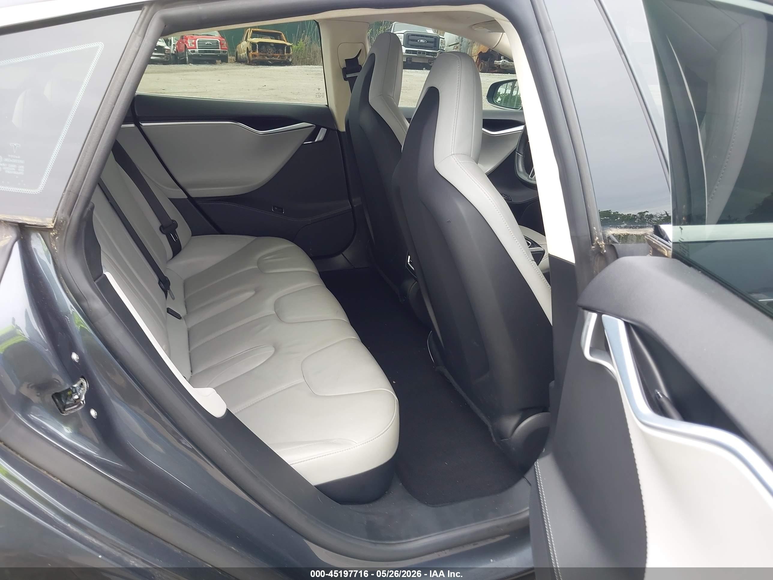 2014 Tesla Model S P85 Blue vin: 5YJSA1H13EFP50543