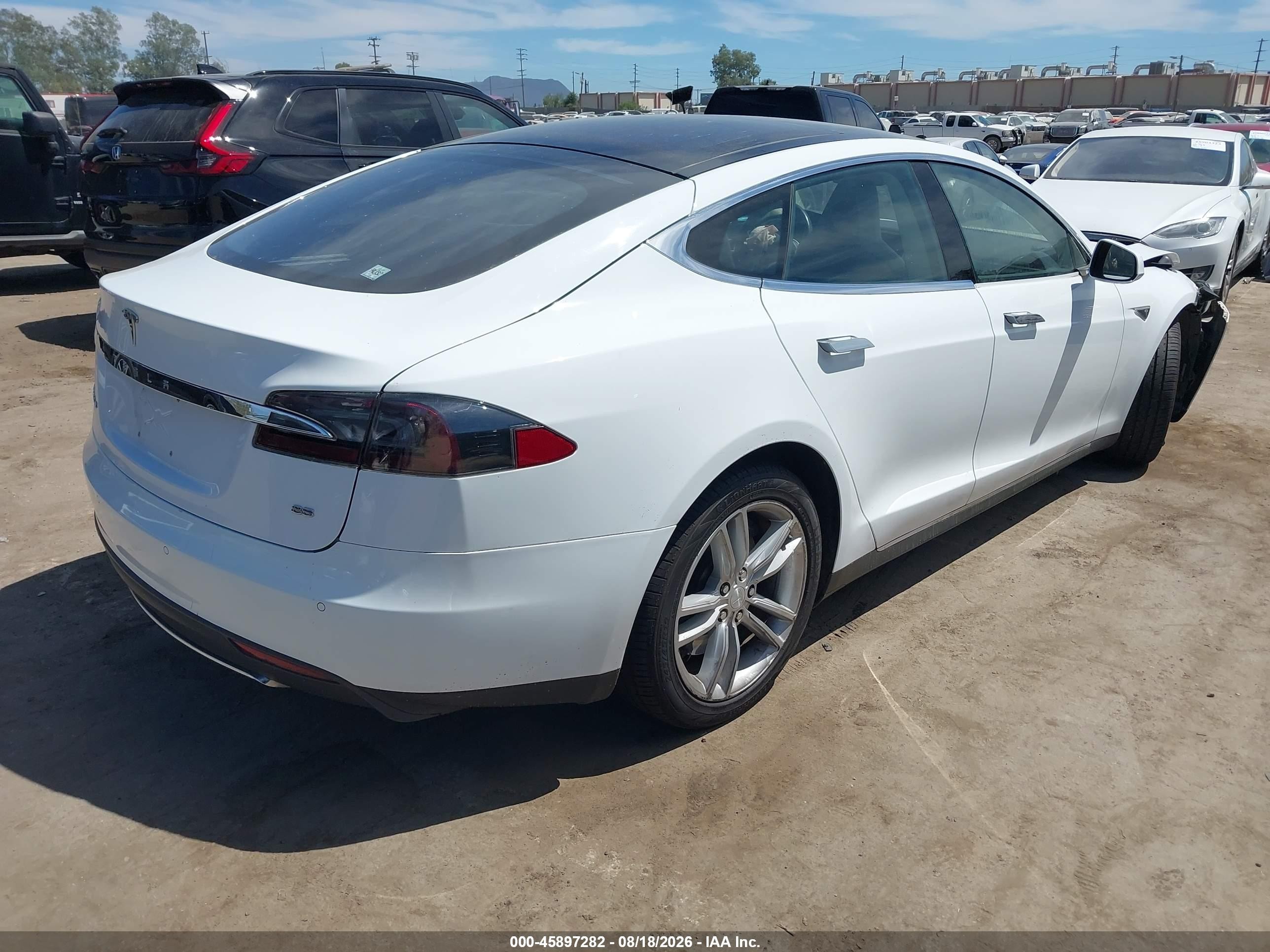 2014 Tesla Model S P85 White vin: 5YJSA1H14EFP35758