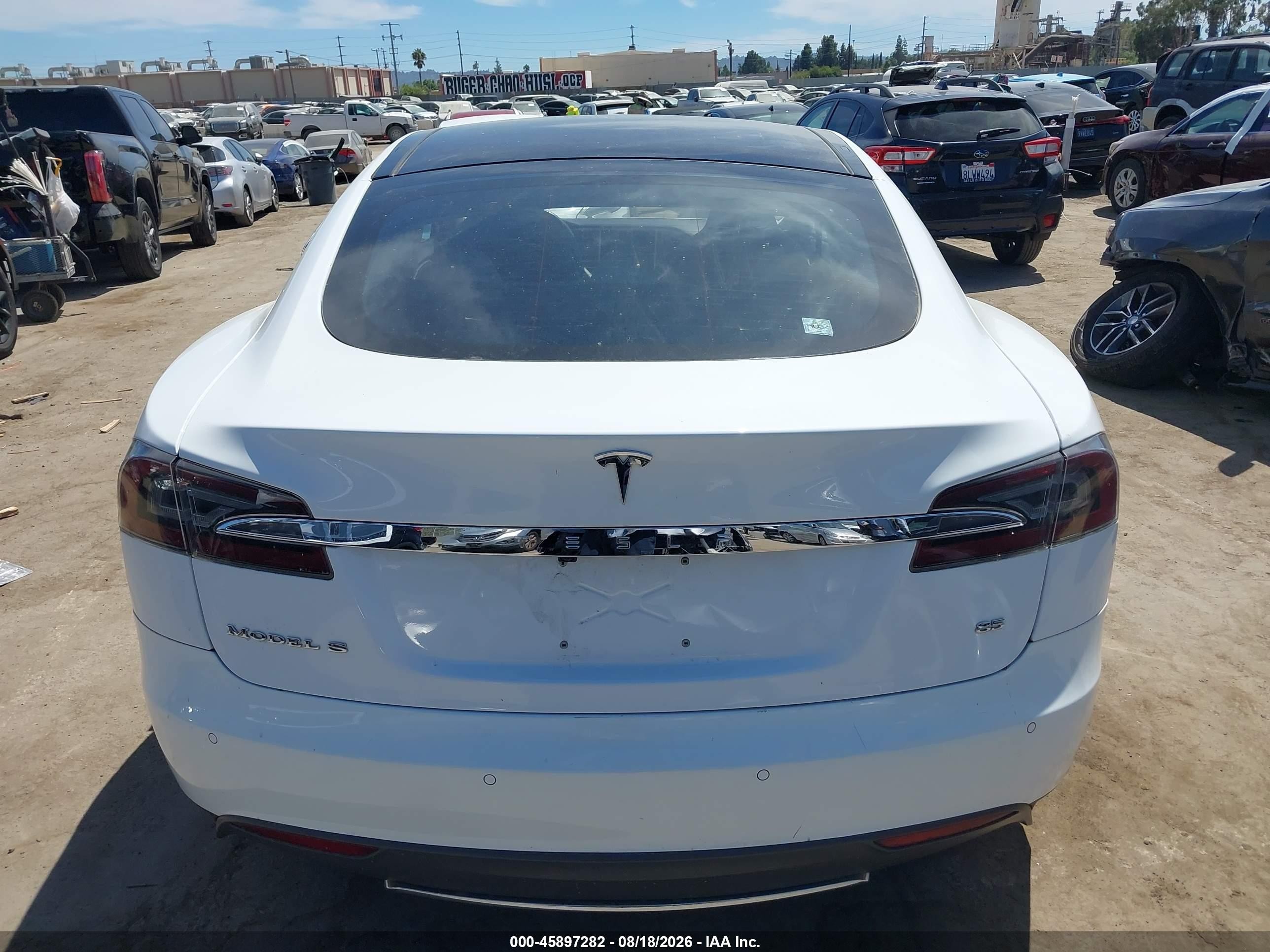 2014 Tesla Model S P85 White vin: 5YJSA1H14EFP35758