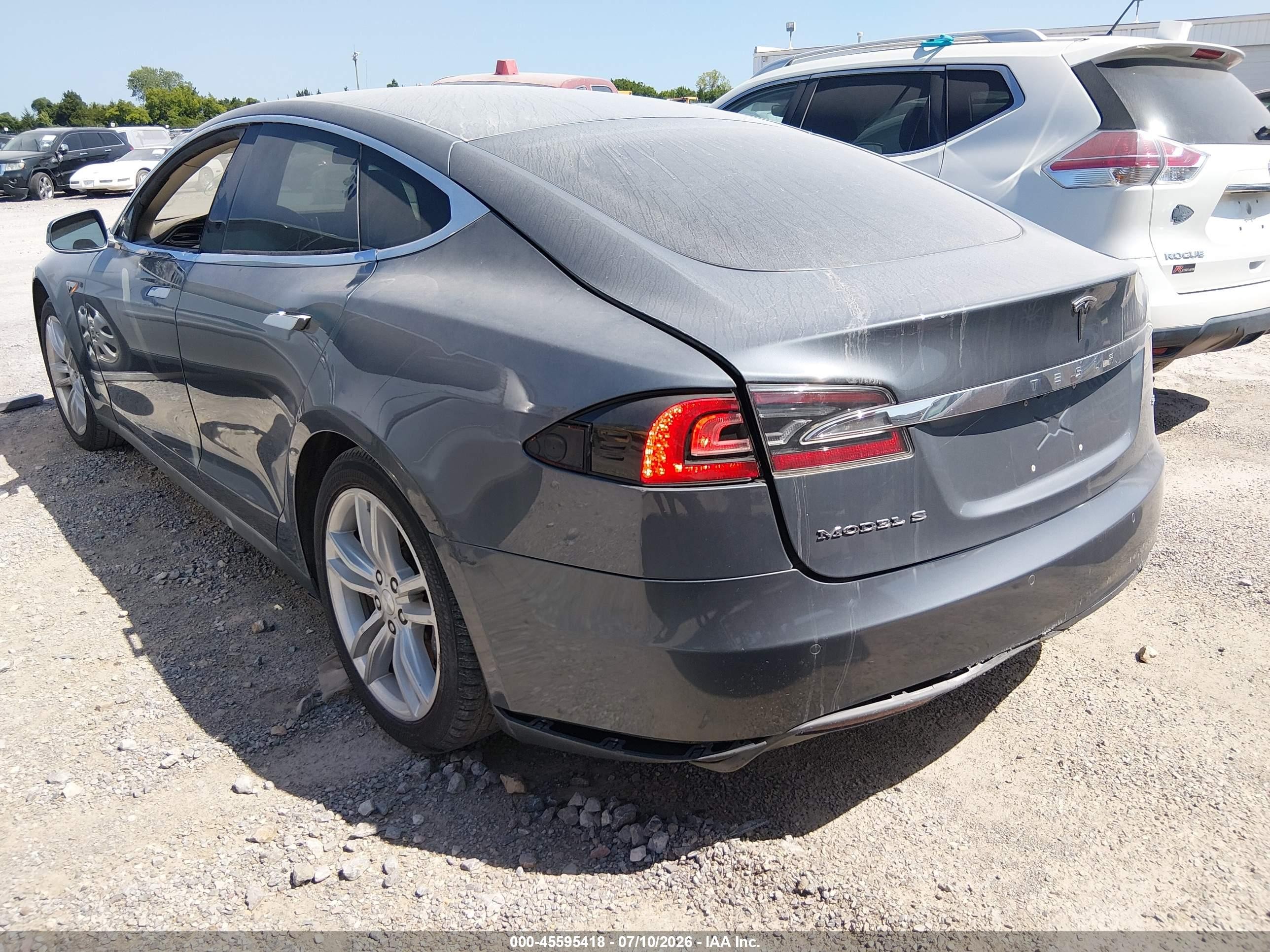 2014 Tesla Model S P85 Серый vin: 5YJSA1H14EFP35789