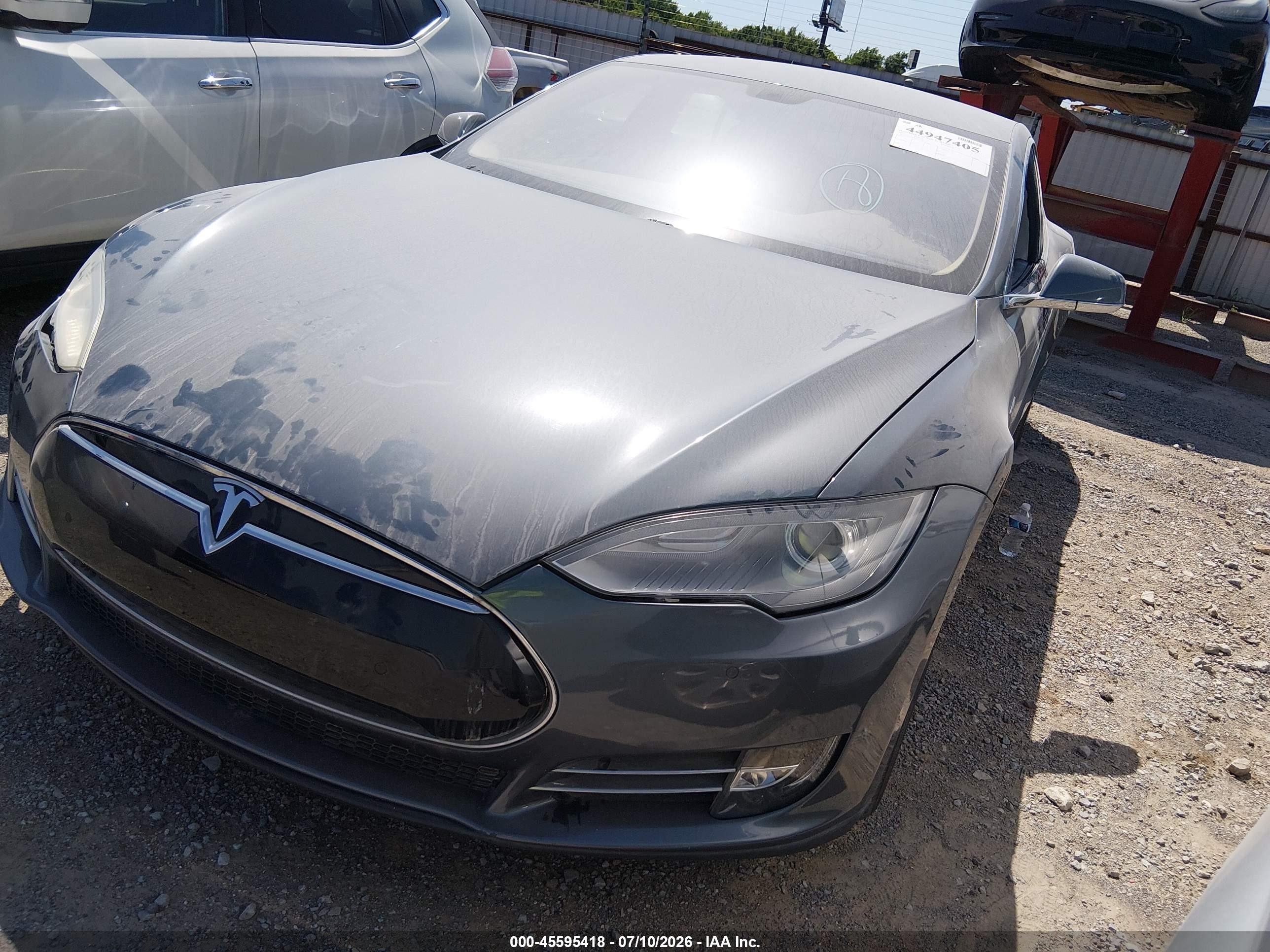 2014 Tesla Model S P85 Серый vin: 5YJSA1H14EFP35789