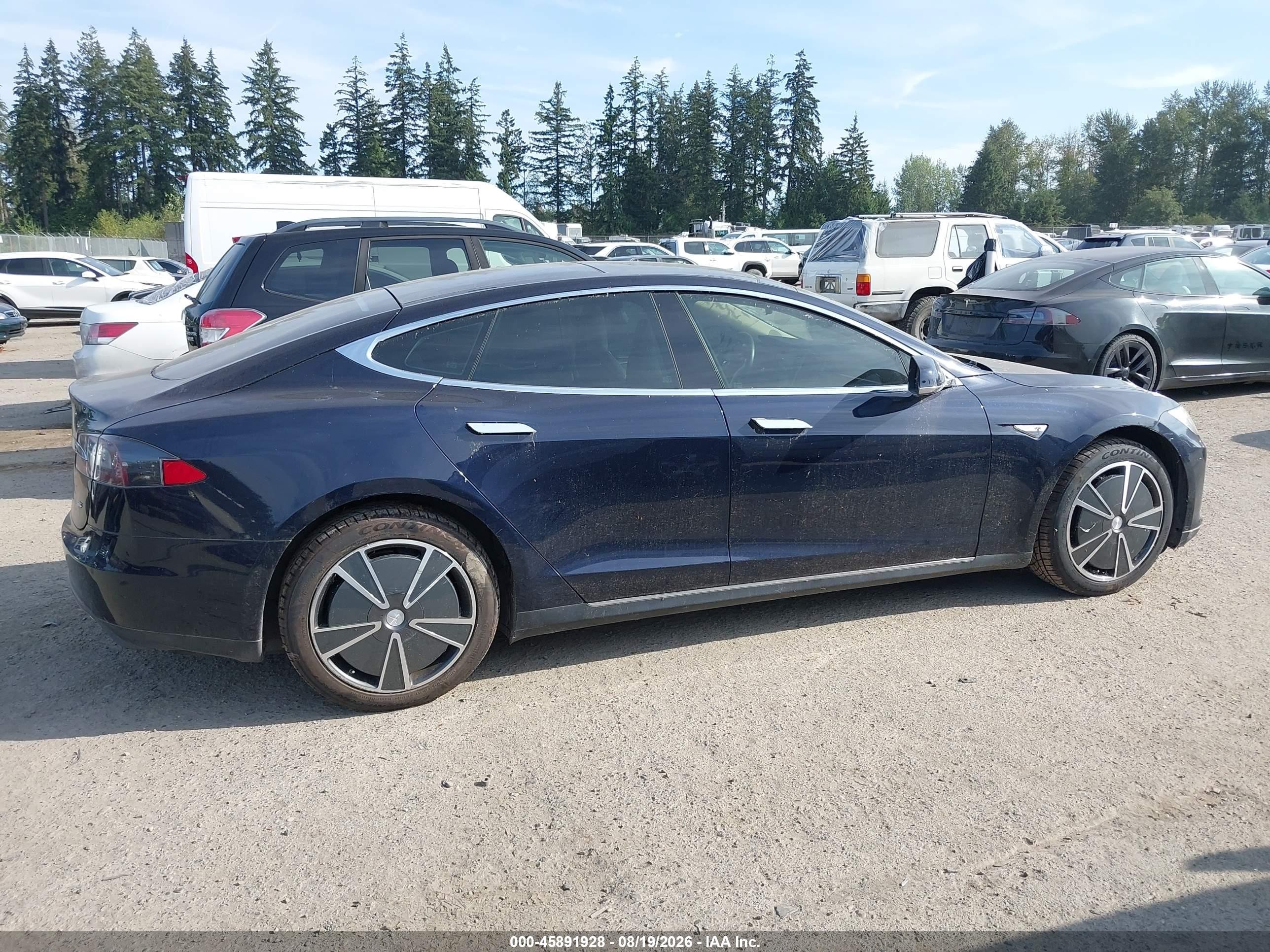 2014 Tesla Model S P85 Dark Blue vin: 5YJSA1H14EFP50339
