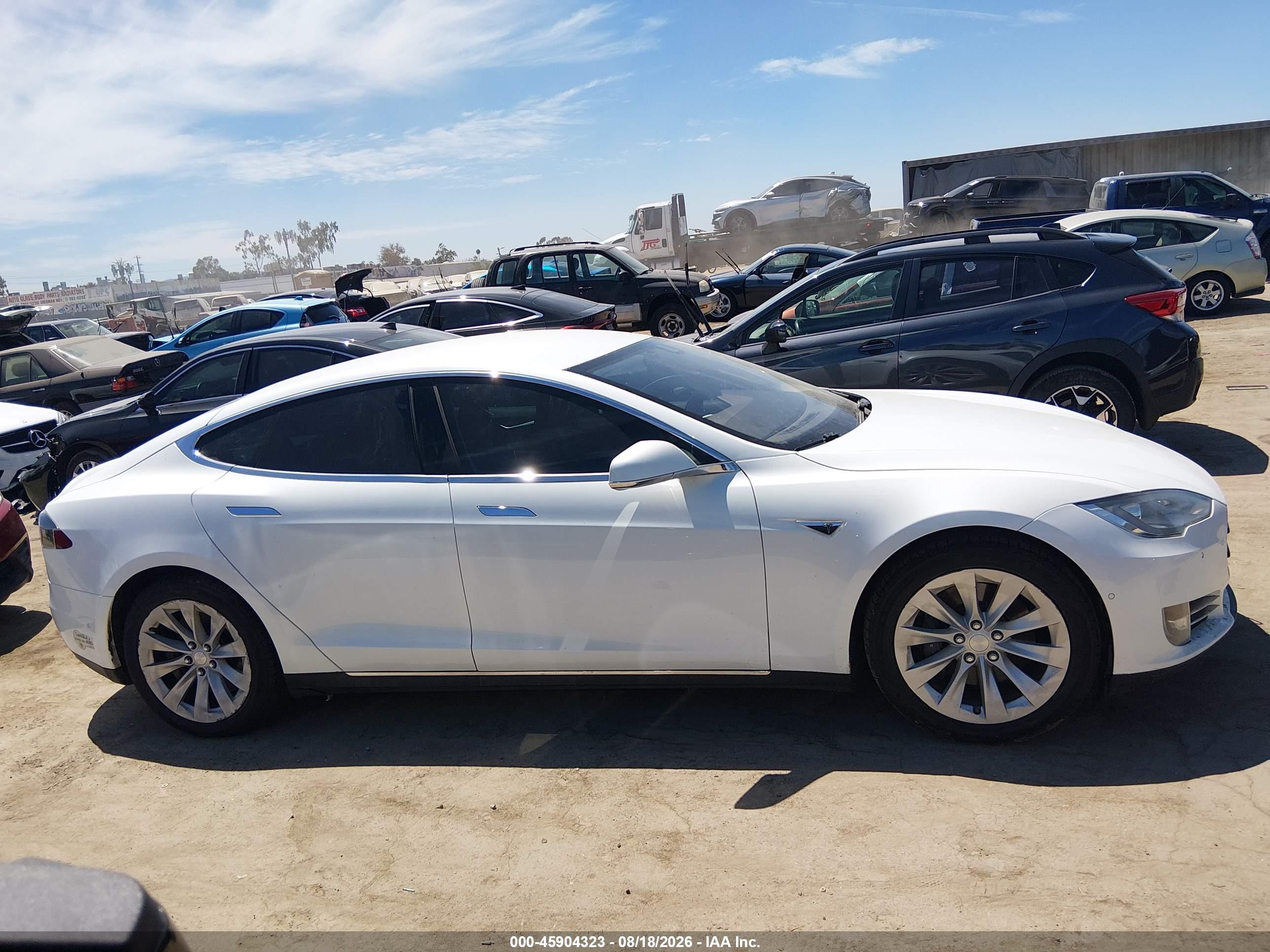 2014 Tesla Model S P85 White vin: 5YJSA1H14EFP52947