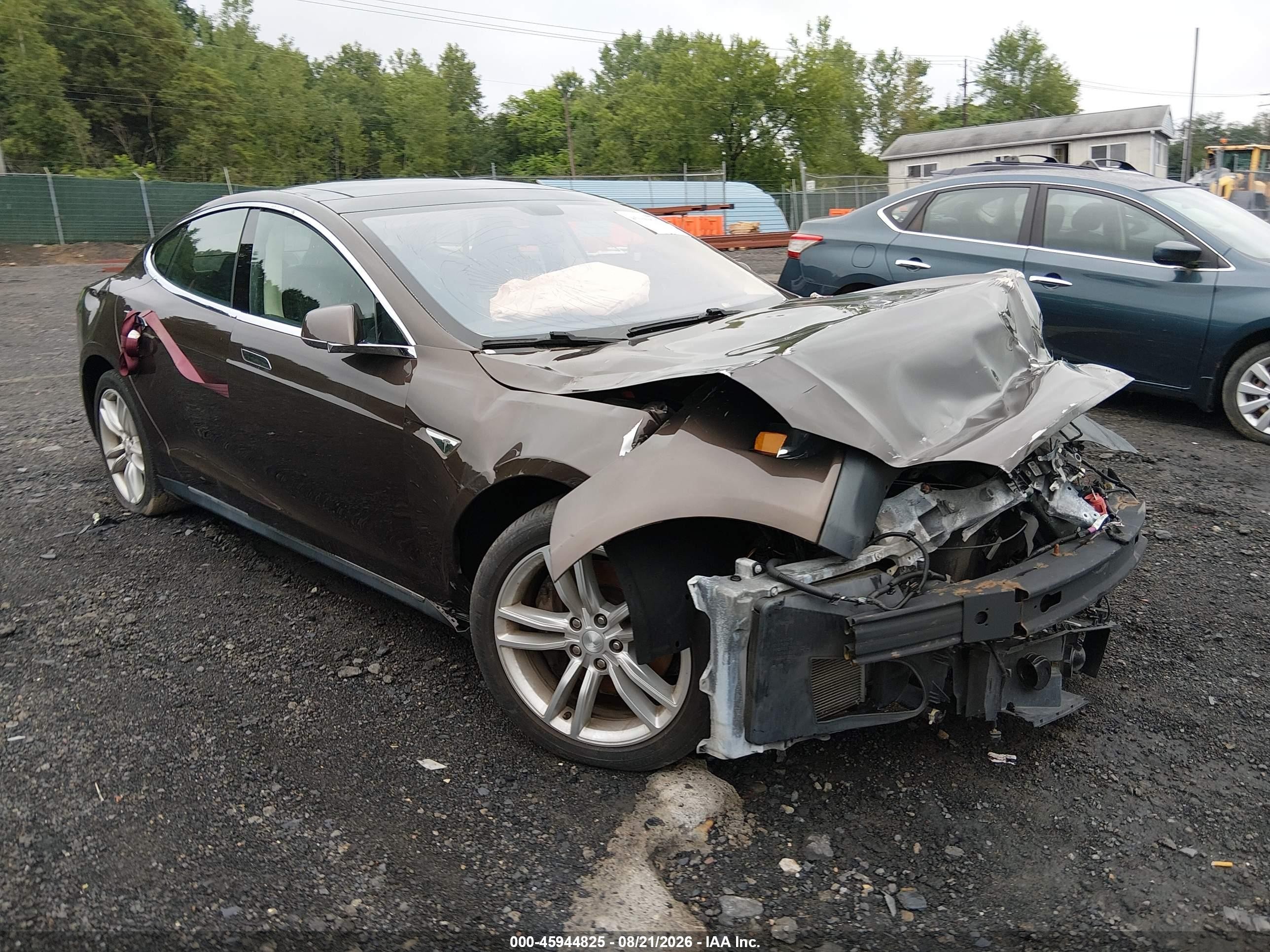 2014 Tesla Model S P85 Brown vin: 5YJSA1H15EFP43707