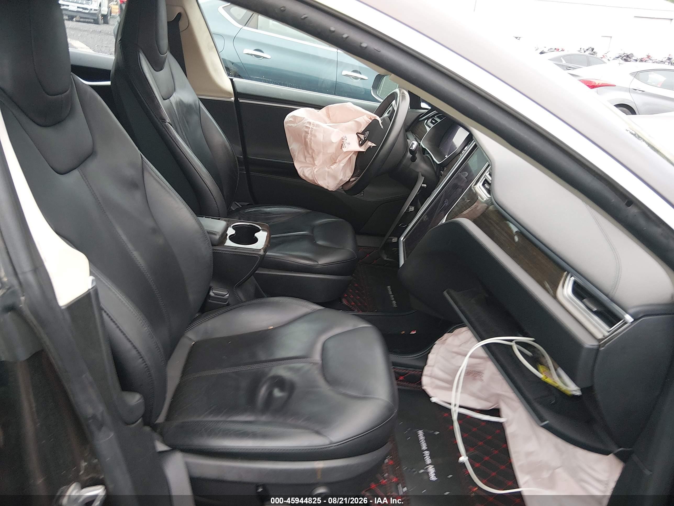 2014 Tesla Model S P85 Коричневый vin: 5YJSA1H15EFP43707