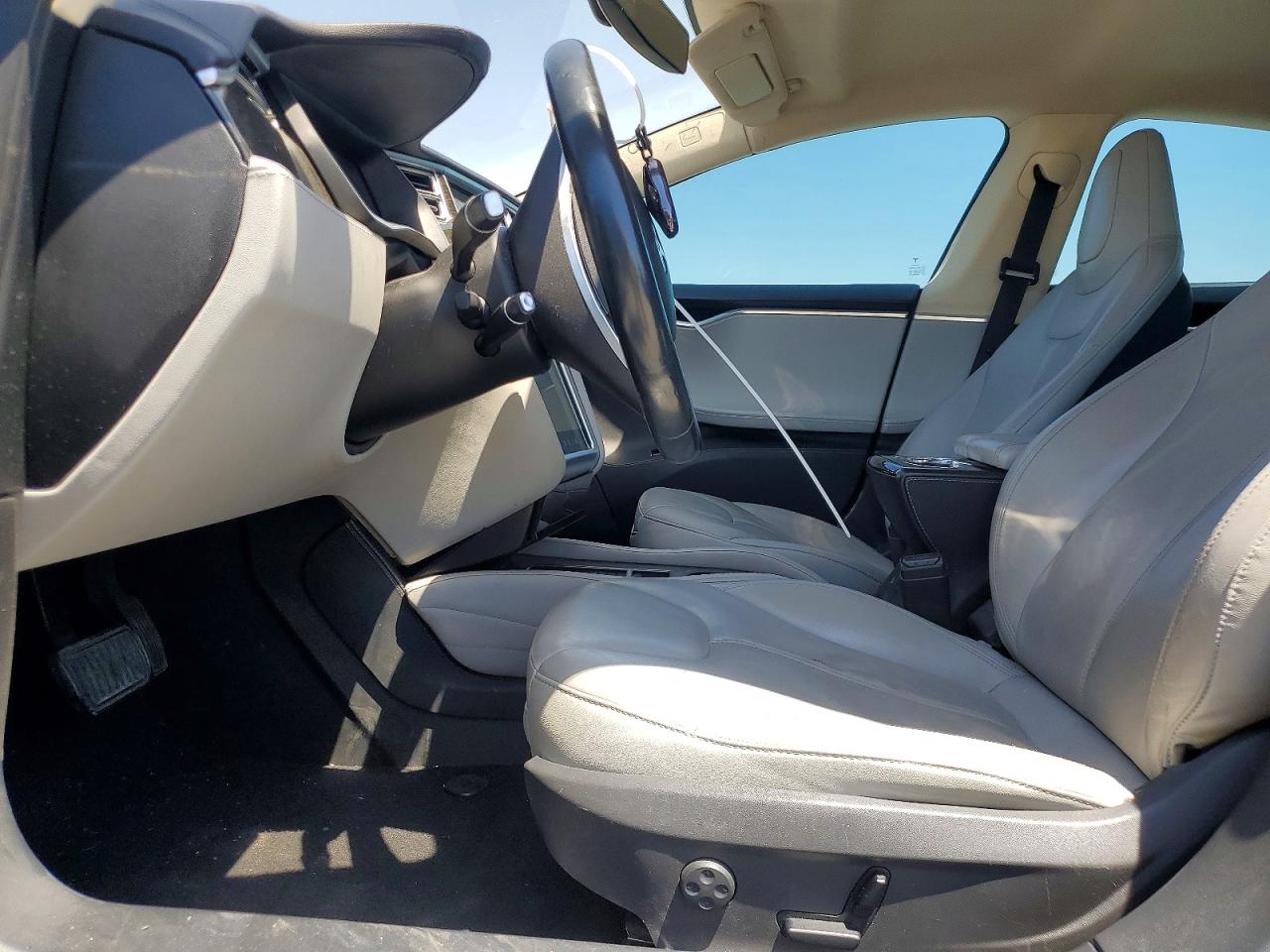 2014 Tesla Model S Синий vin: 5YJSA1H15EFP51905