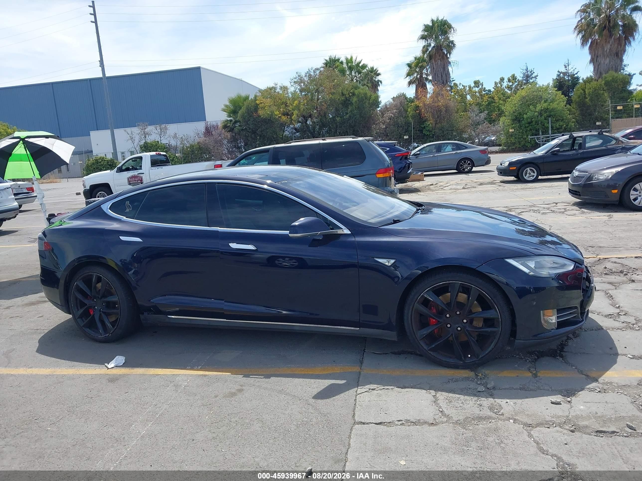 2014 Tesla Model S P85 Blue vin: 5YJSA1H15EFP54030