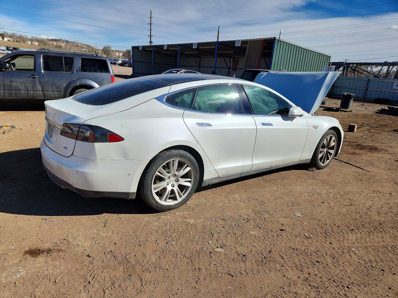 2015 Tesla Model S 85 White vin: 5YJSA1H15FFP74456