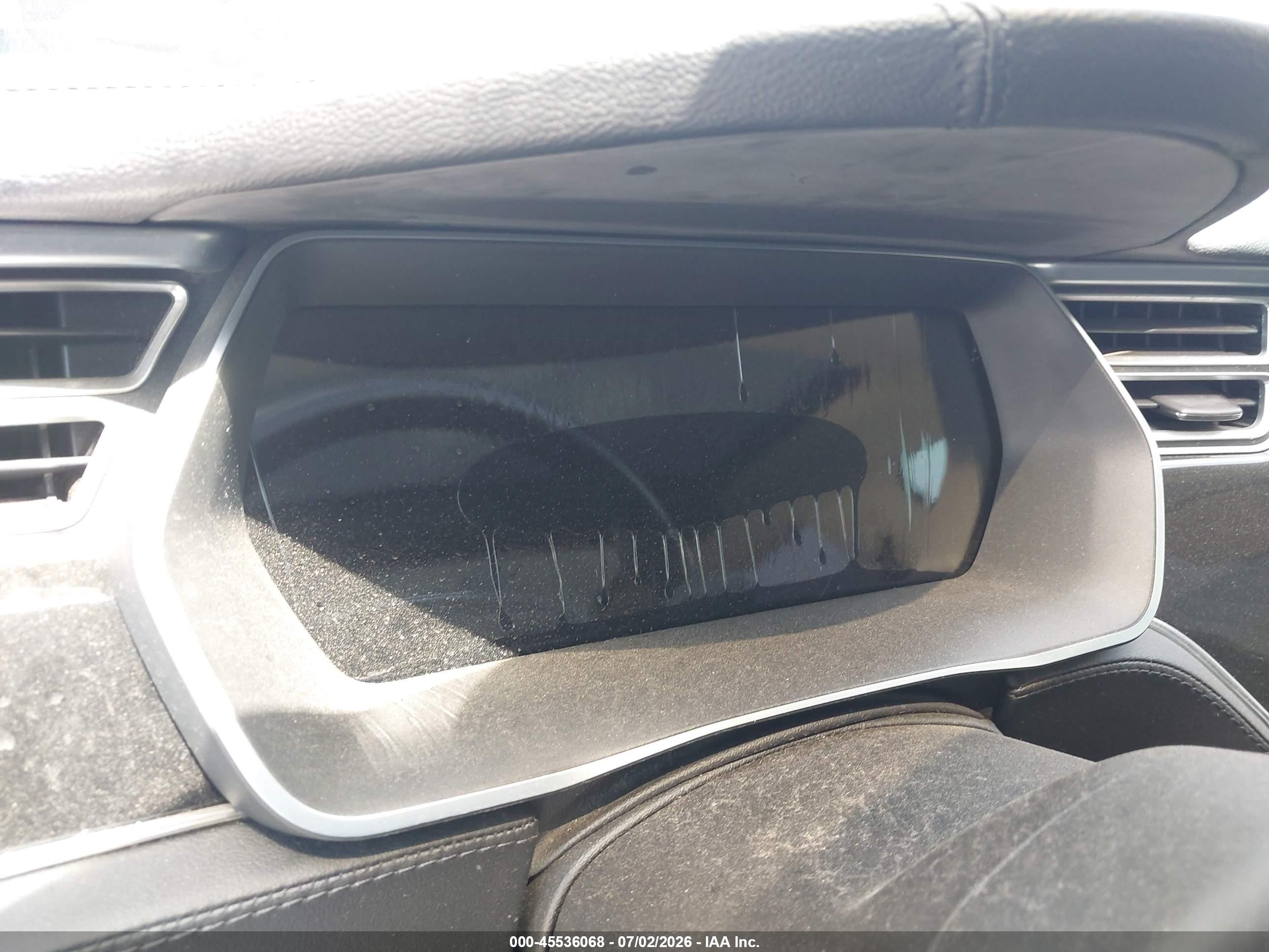 2015 Tesla Model S   White vin: 5YJSA1H15FFP78264