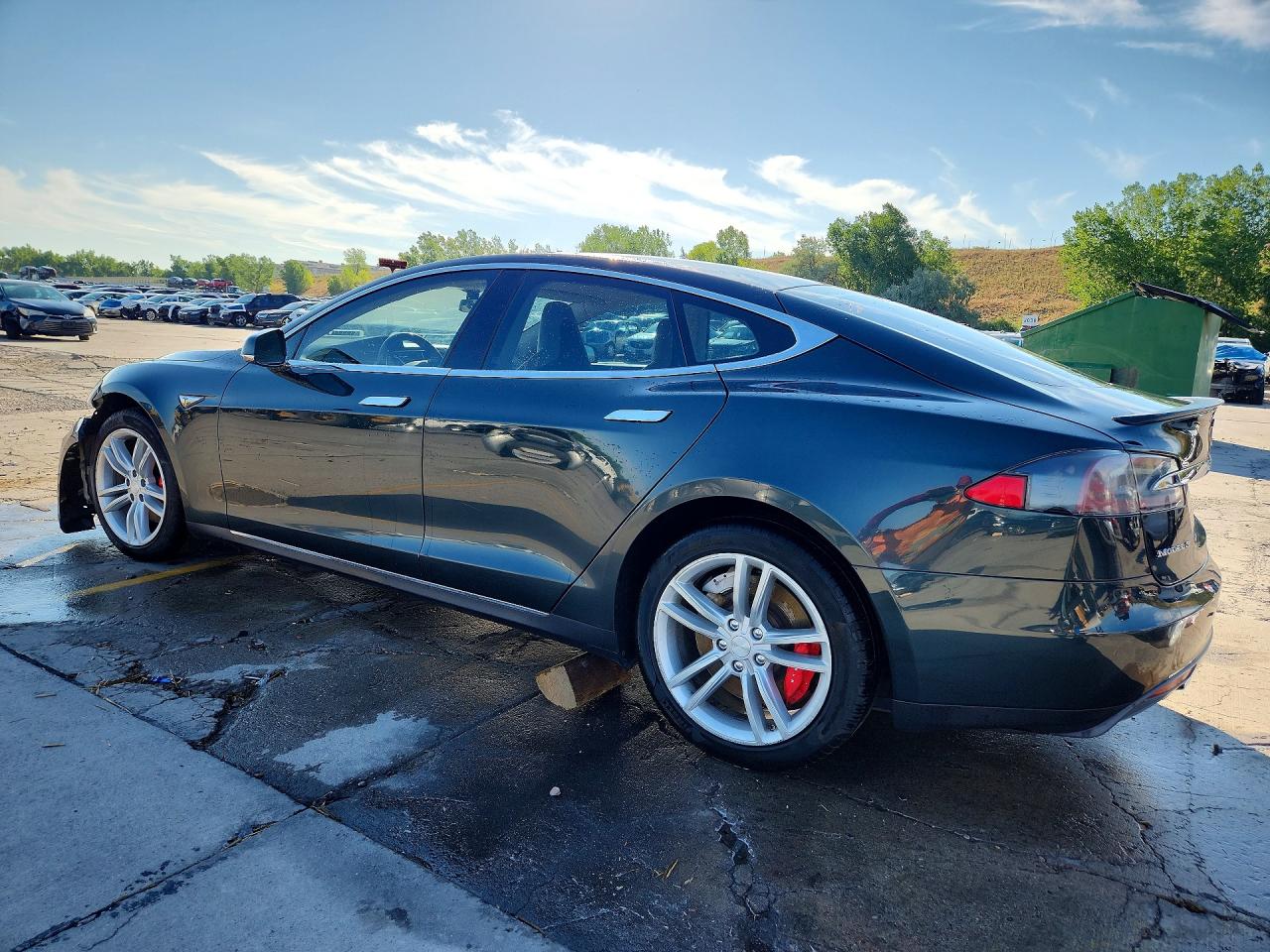 2014 Tesla Model S Green vin: 5YJSA1H16EFP32943