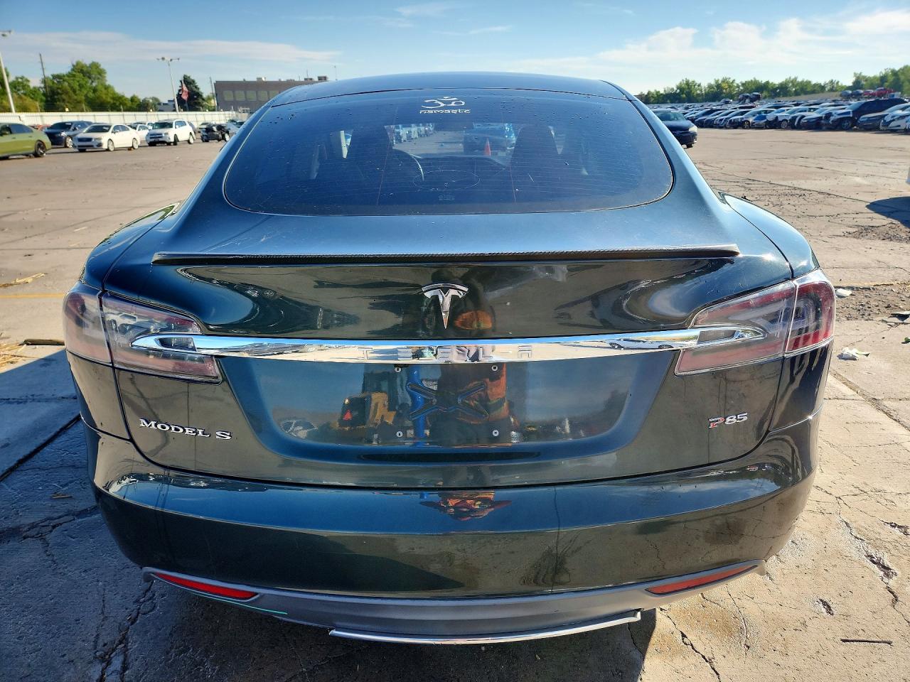 2014 Tesla Model S Green vin: 5YJSA1H16EFP32943