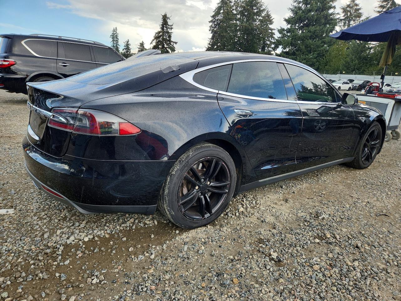 2014 Tesla Model S Black vin: 5YJSA1H16EFP42176